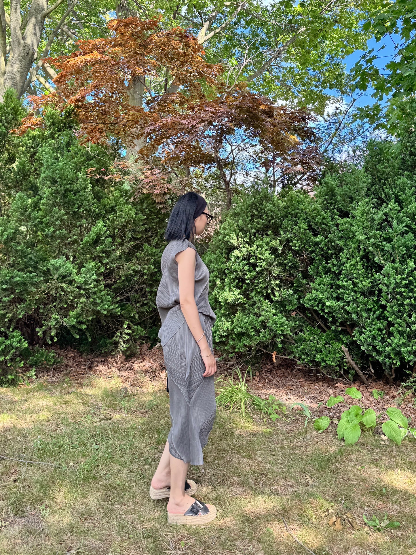 Asymmetrical Pleated Skirt (gray,black)