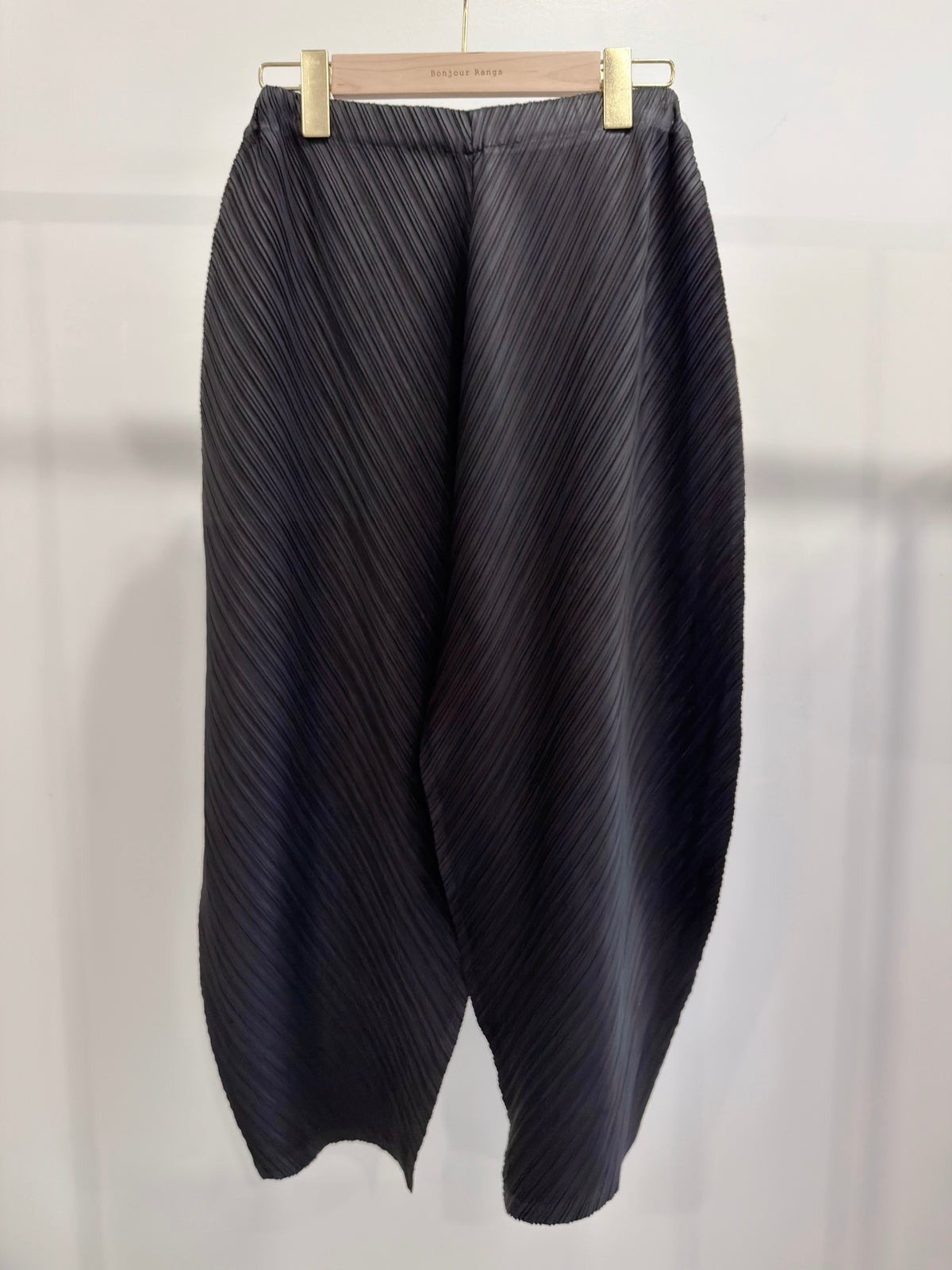 Pleated Draped Balloon Pants (black, brown, gray)