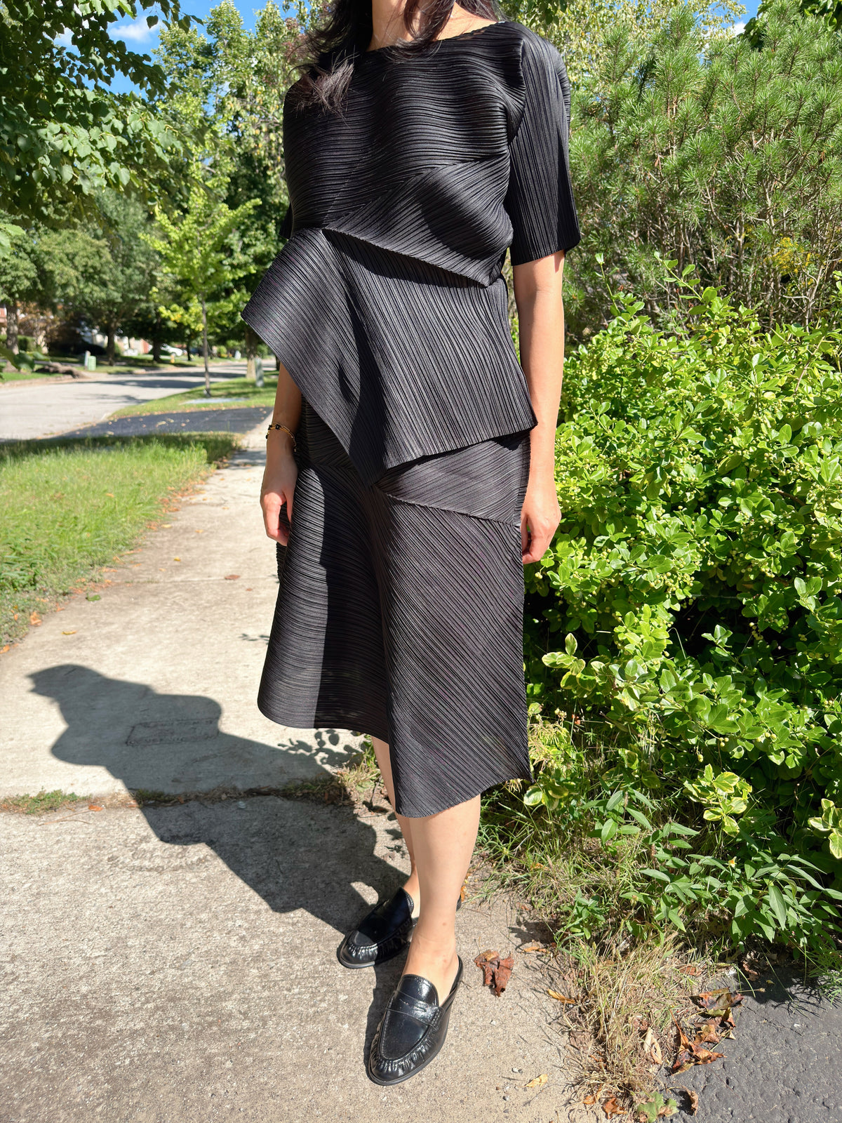 Pleated Draped Skirt (black ,gray)
