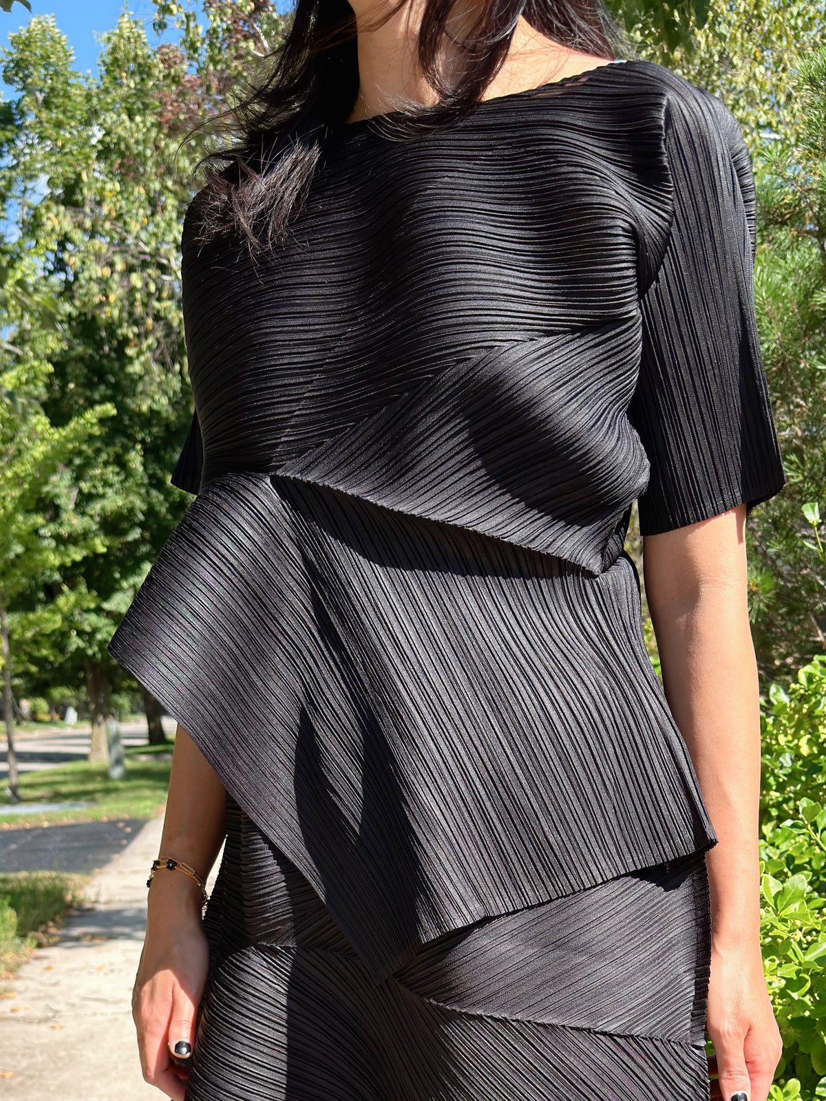 Pleated Draped Top (black ,gray)