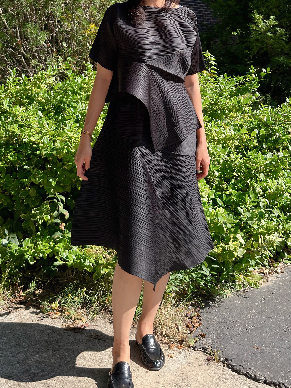 Pleated Draped Top (black ,gray)