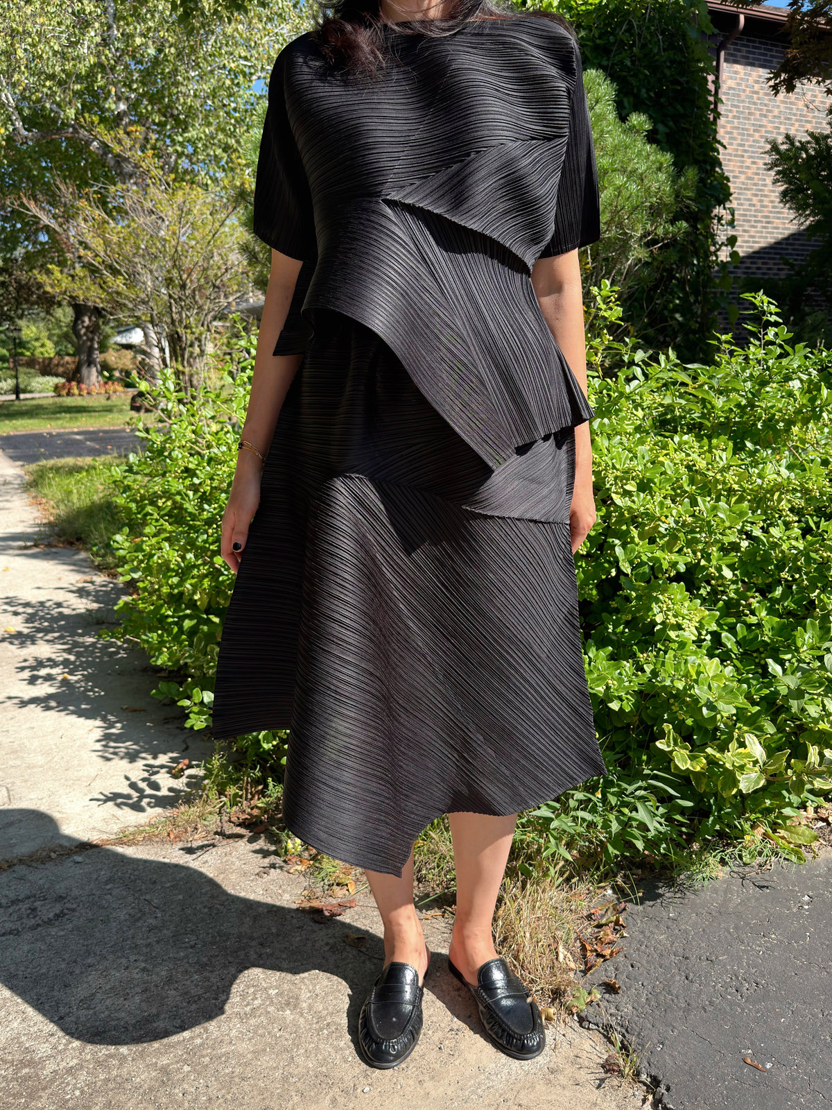 Pleated Draped Skirt (black ,gray)