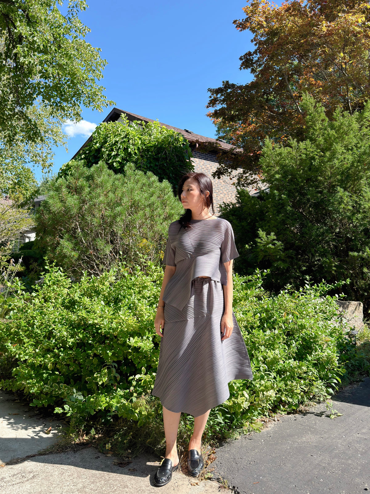 Pleated Draped Skirt (black ,gray)