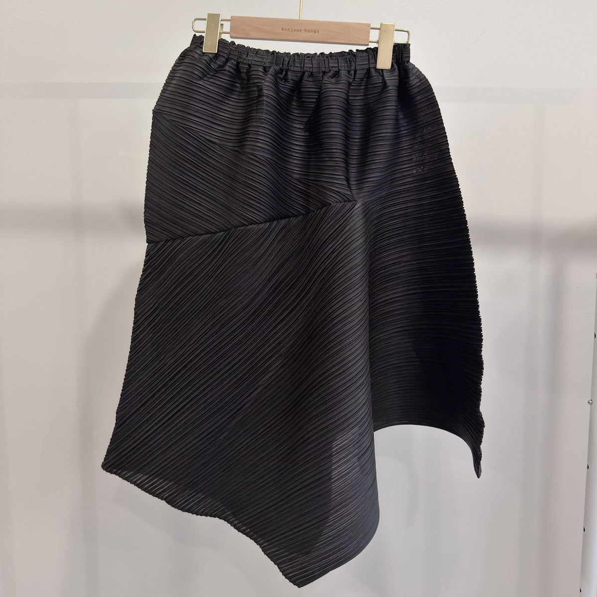 Pleated Draped Skirt (black ,gray)