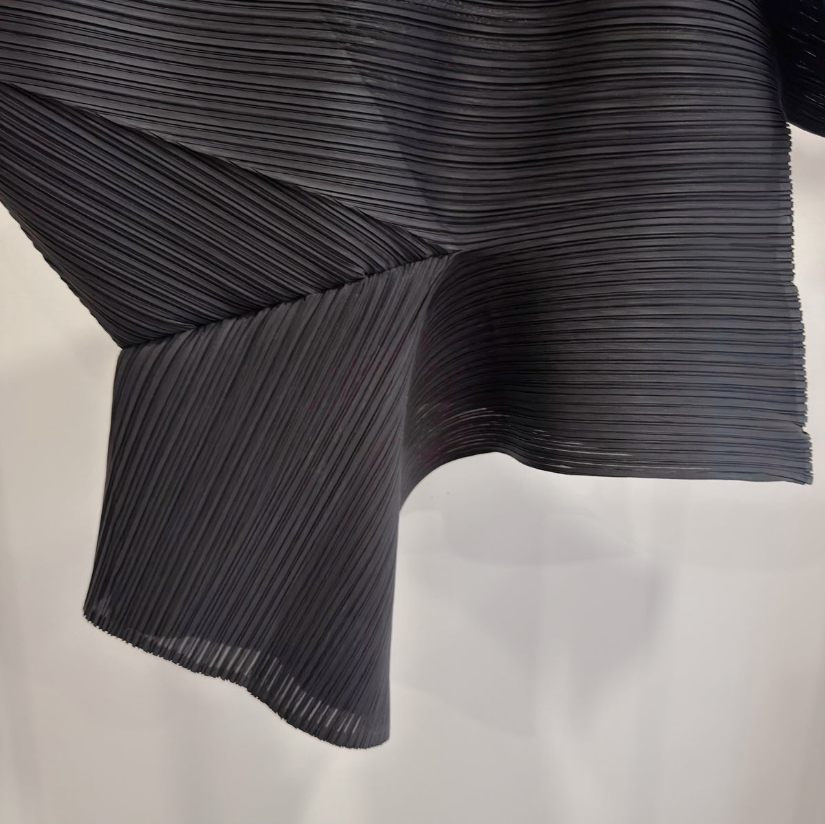 Pleated Draped Top (black ,gray)