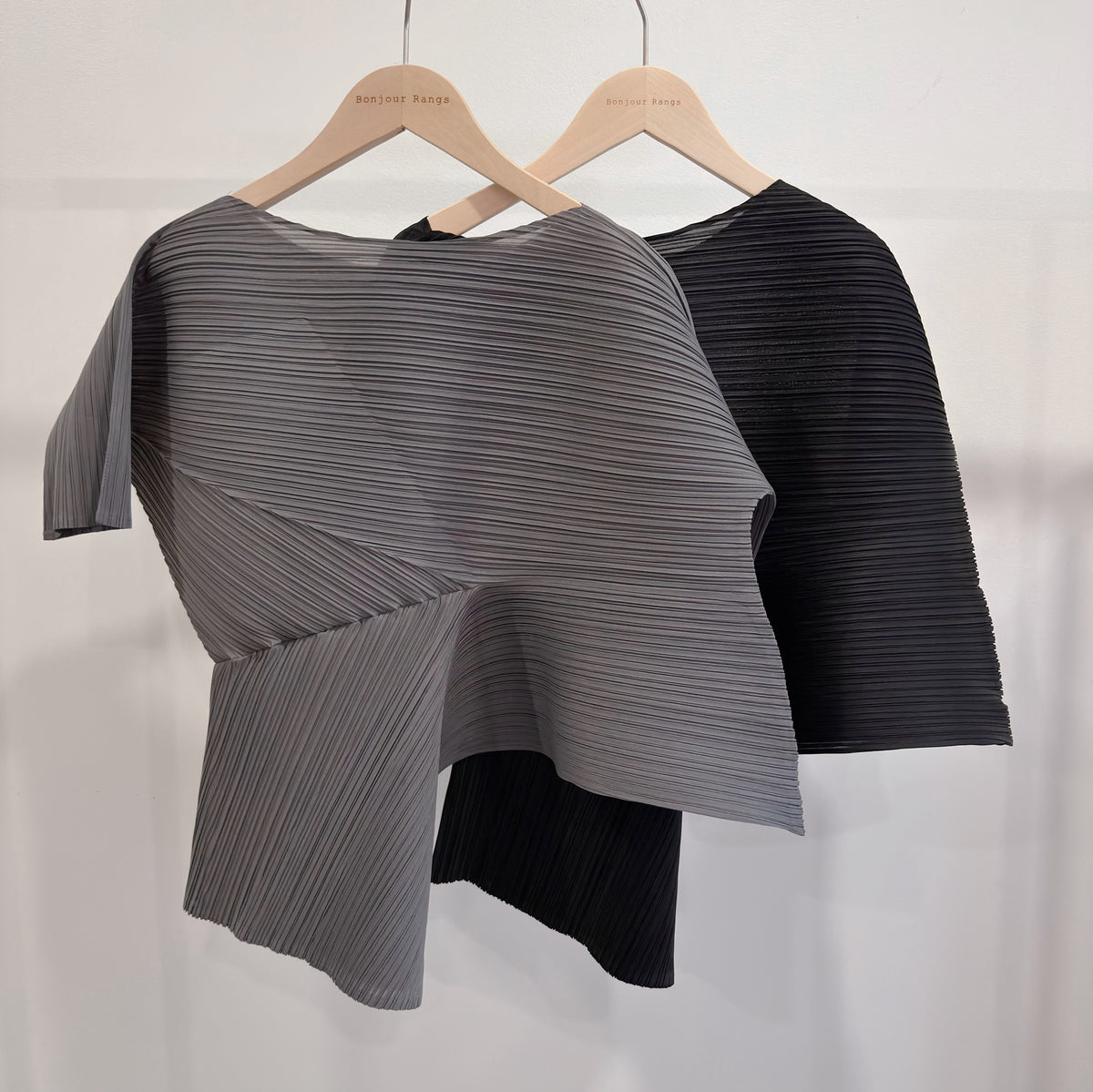 Pleated Draped Top (black ,gray)