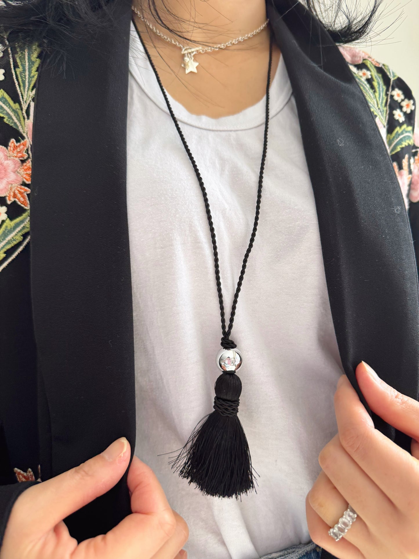 Long Tassel Necklace (black, white)