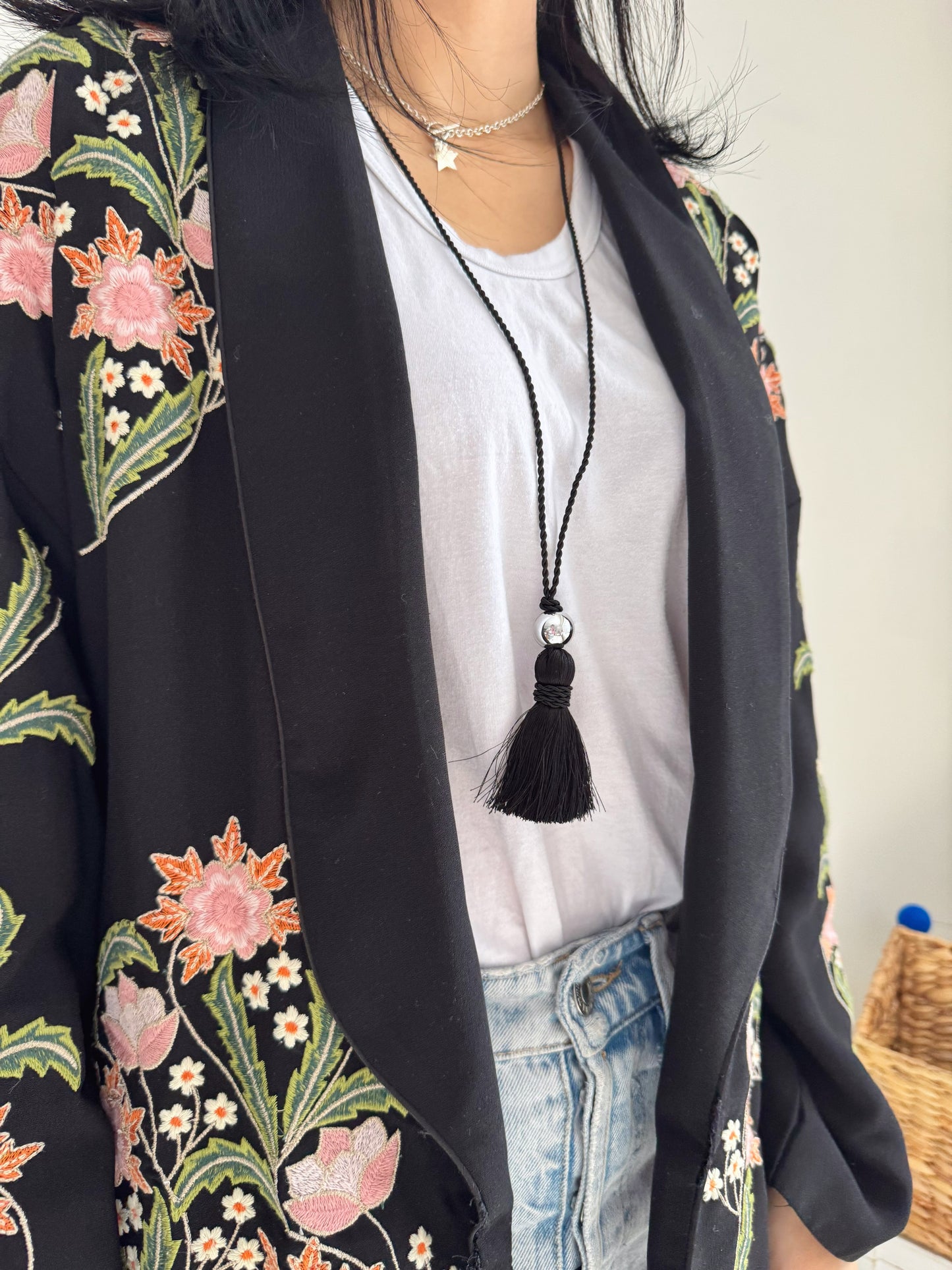 Long Tassel Necklace (black, white)