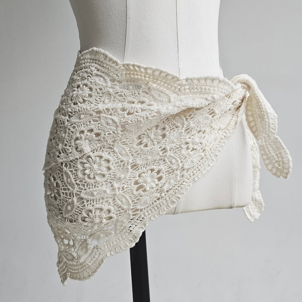 CROCHET LACE SHAWL