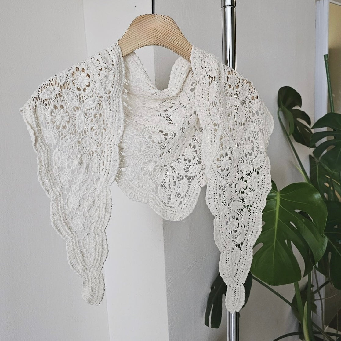 CROCHET LACE SHAWL
