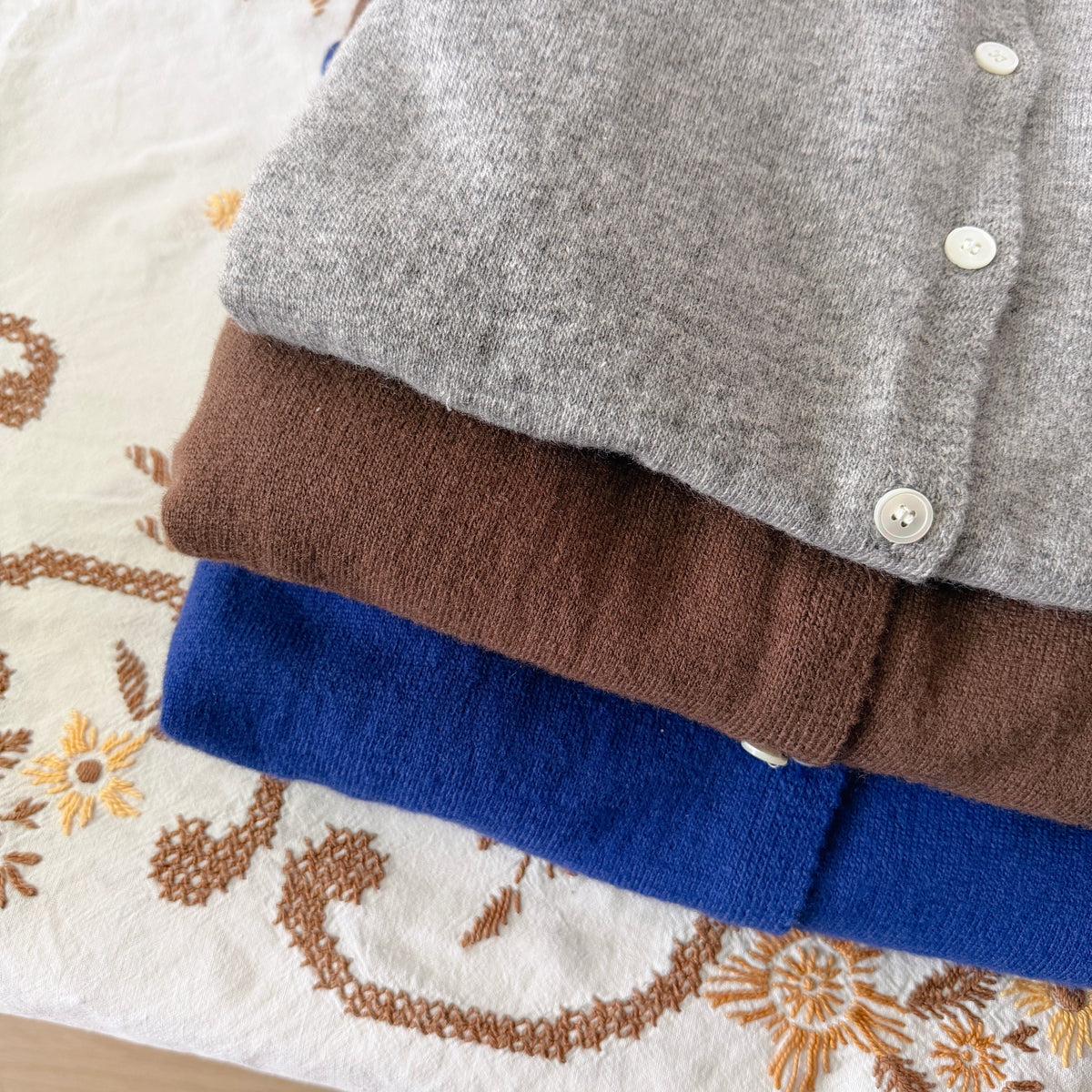 Cashmere Collar Knit Cardigan (Gray, Brown, Blue)