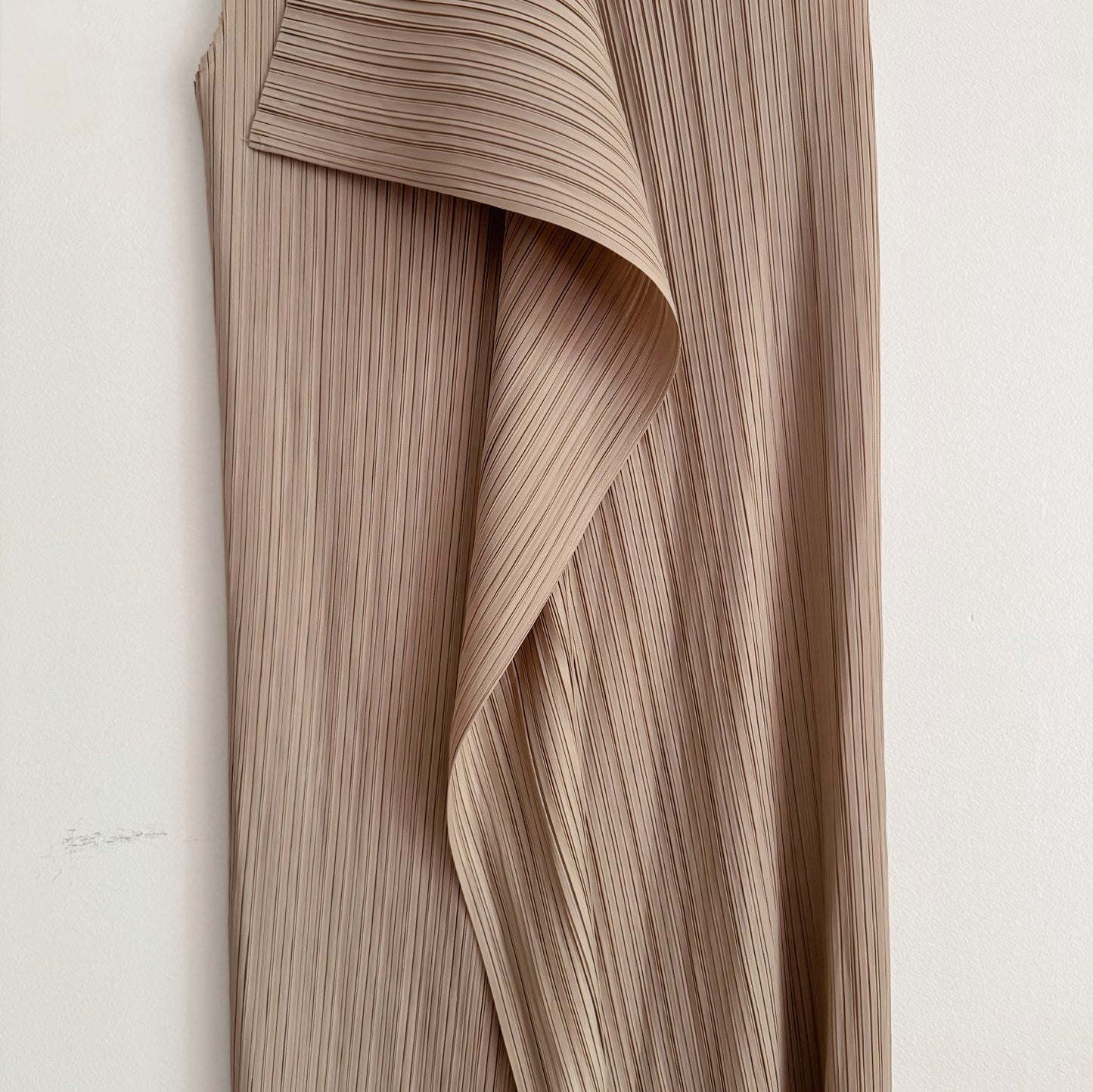 Pleated Wrap Layered Dress (brown, beige, black)