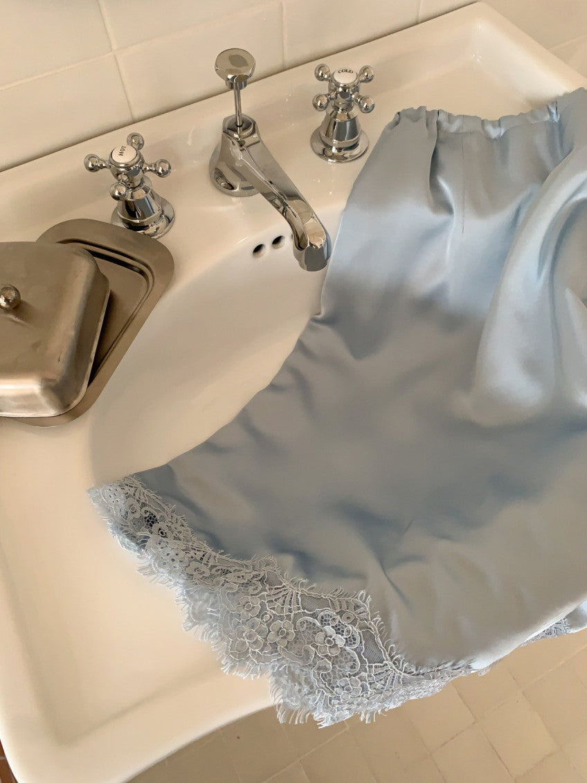 LACE SATIN WRAP SKIRT (blue,green,pink)