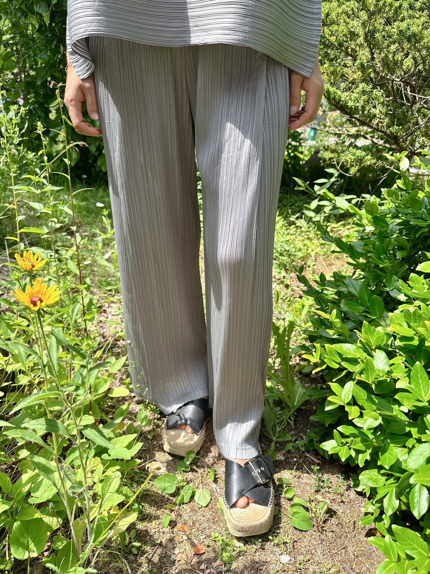 PLEATS STRAIGHT WIDE PANTS ( ivory, gray, black)