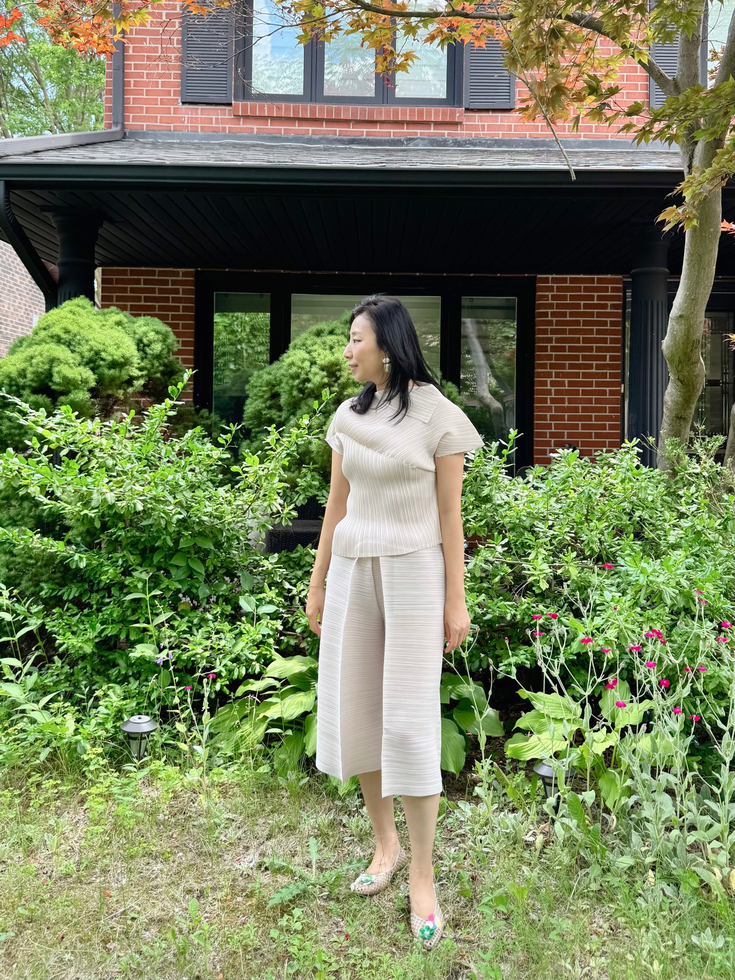 Pleated Wide Cropped Pants (ivory, beige, black)