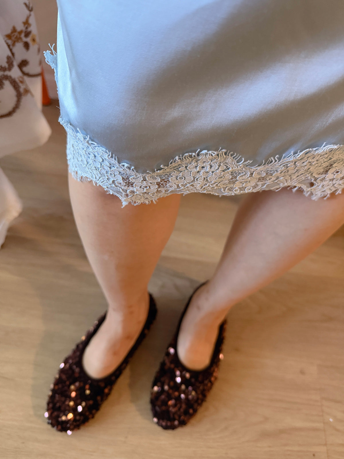LACE SATIN WRAP SKIRT (blue,green,pink)