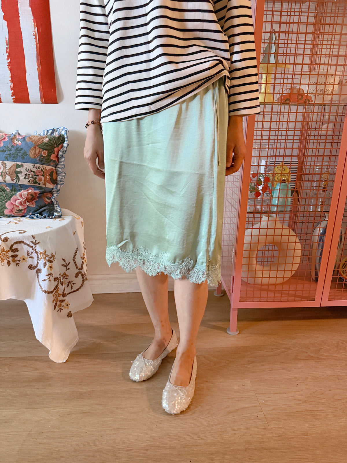 LACE SATIN WRAP SKIRT (blue,green,pink)