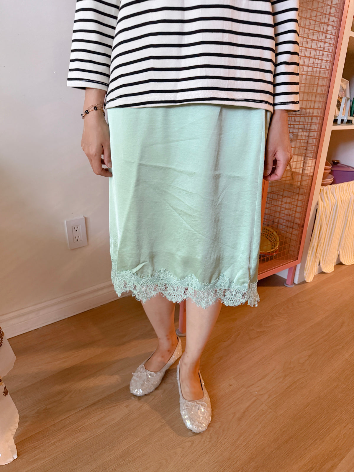 LACE SATIN WRAP SKIRT (blue,green,pink)