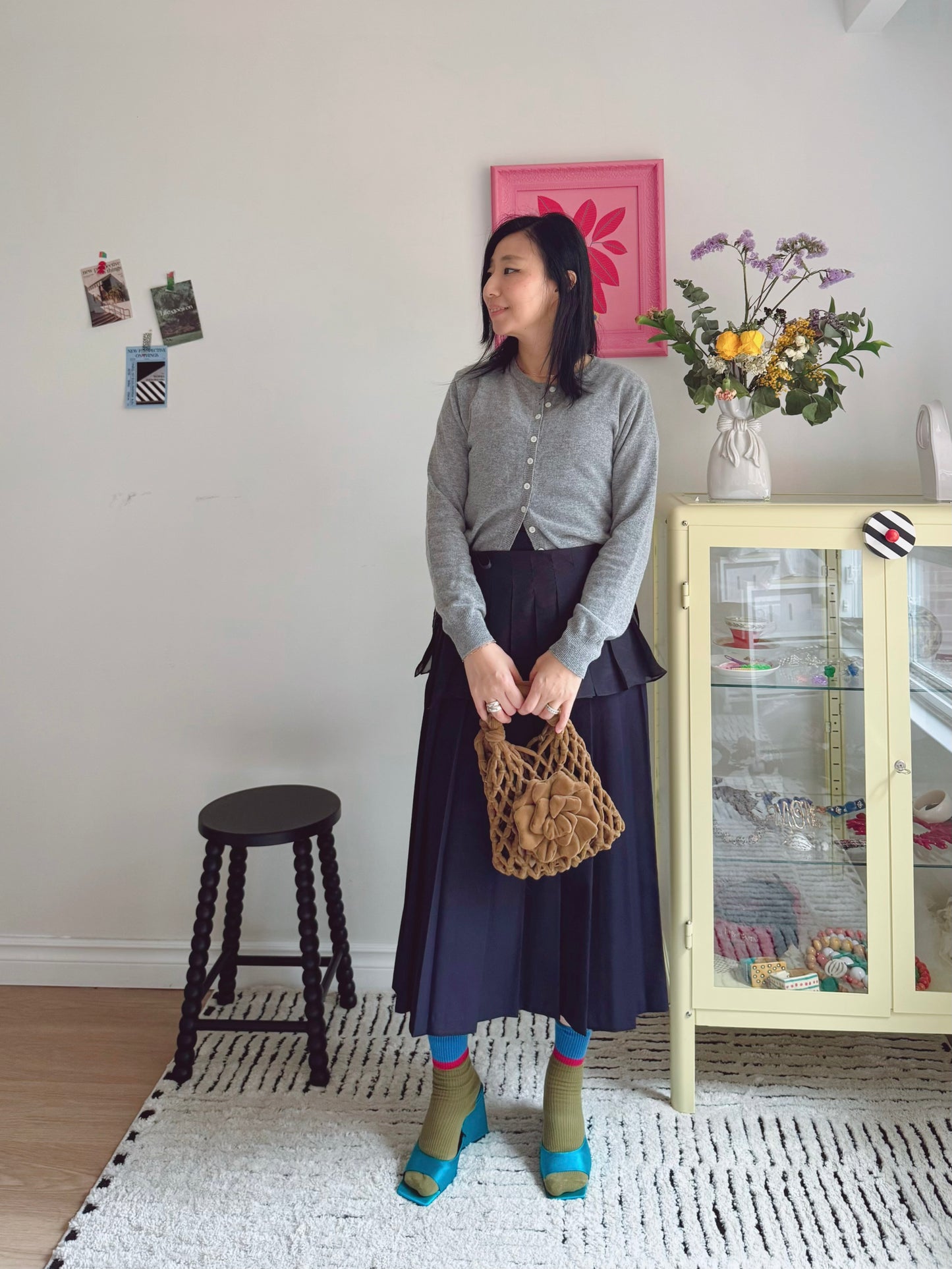 Pleated wrap skirt (navy, ivory)