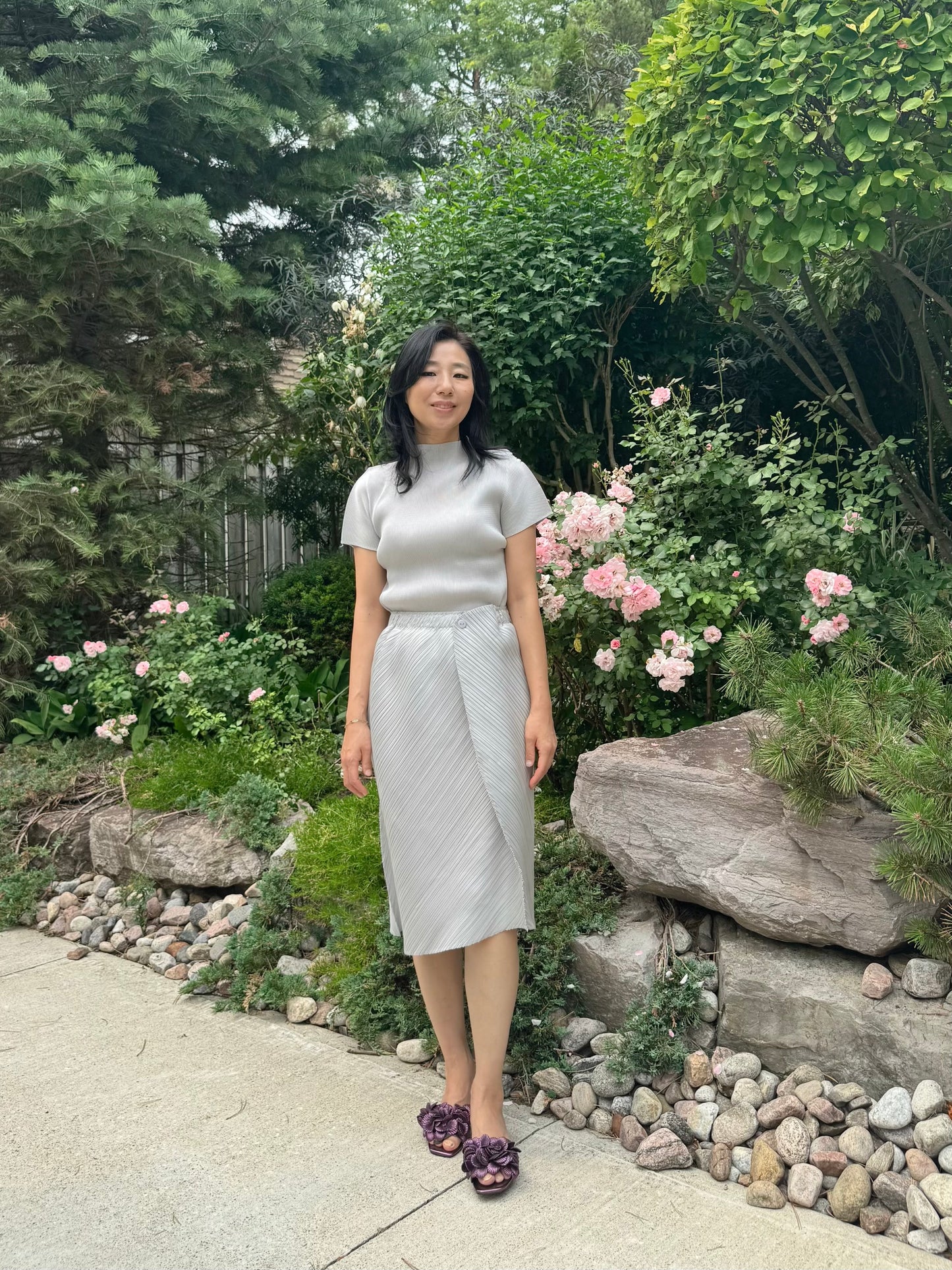 Button Wrap Pleated Midi Skirt( Silver, Black)