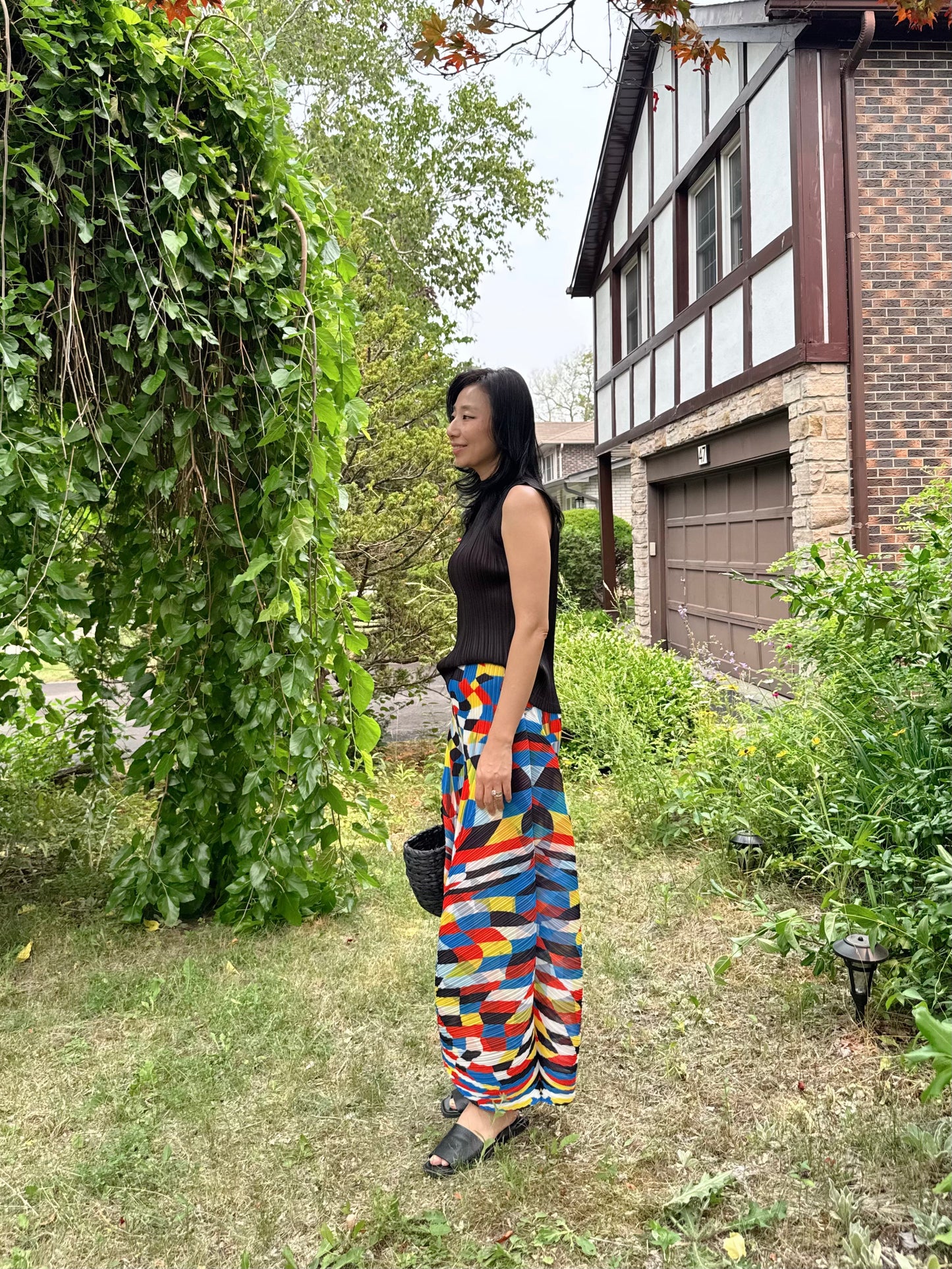 Abstract Pleated Balloon Pants