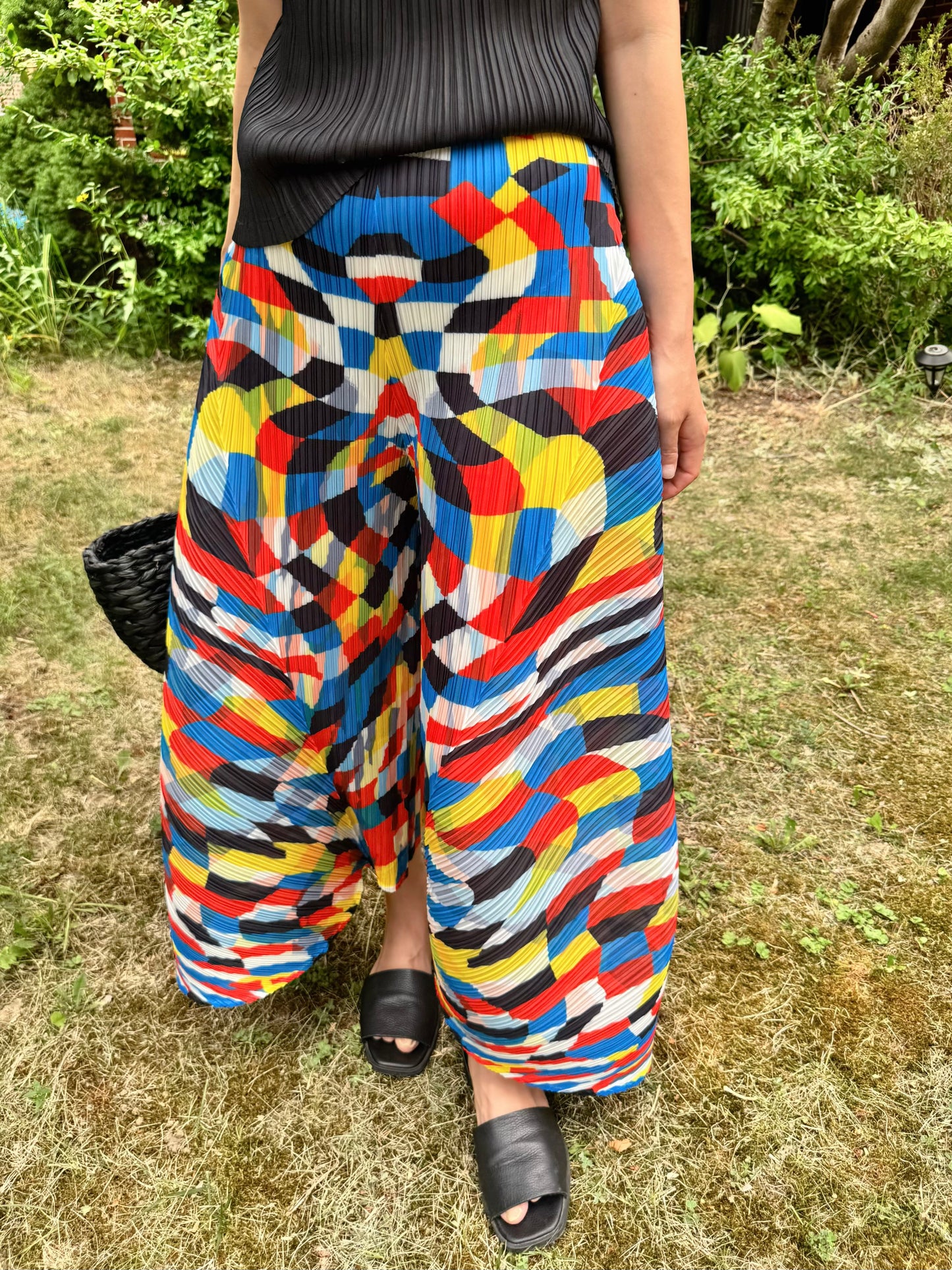 Abstract Pleated Balloon Pants