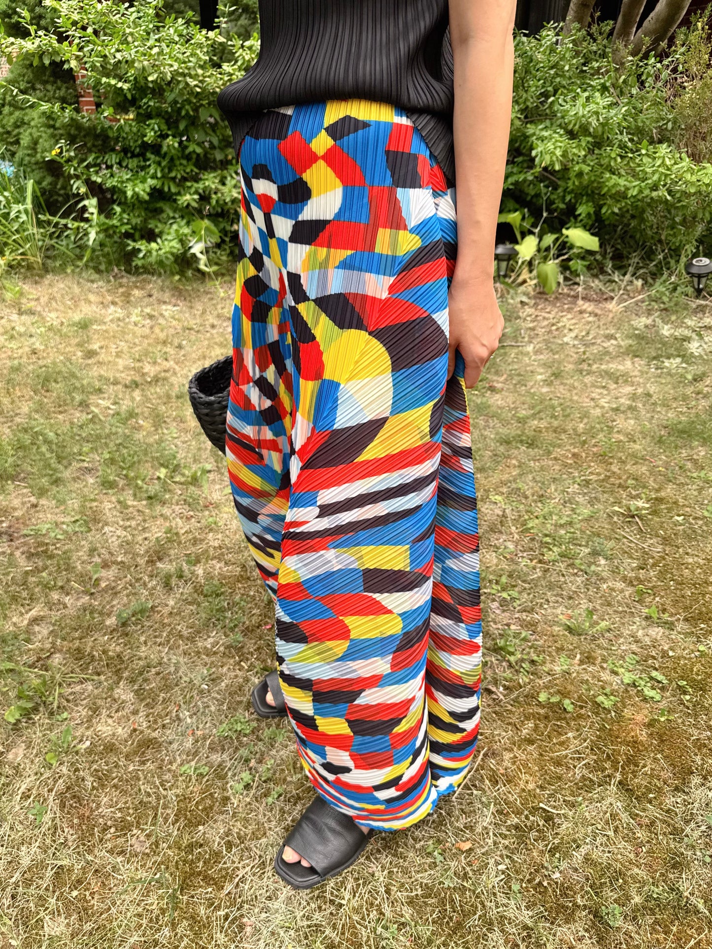 Abstract Pleated Balloon Pants