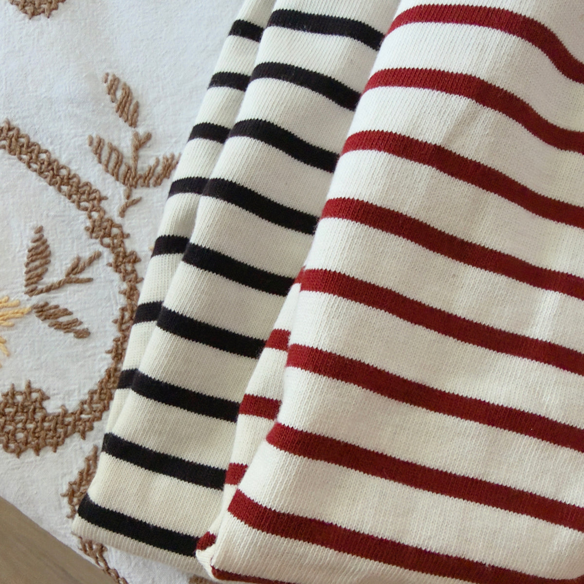 FRENCH STRIPE TOP (burgundy, navy)