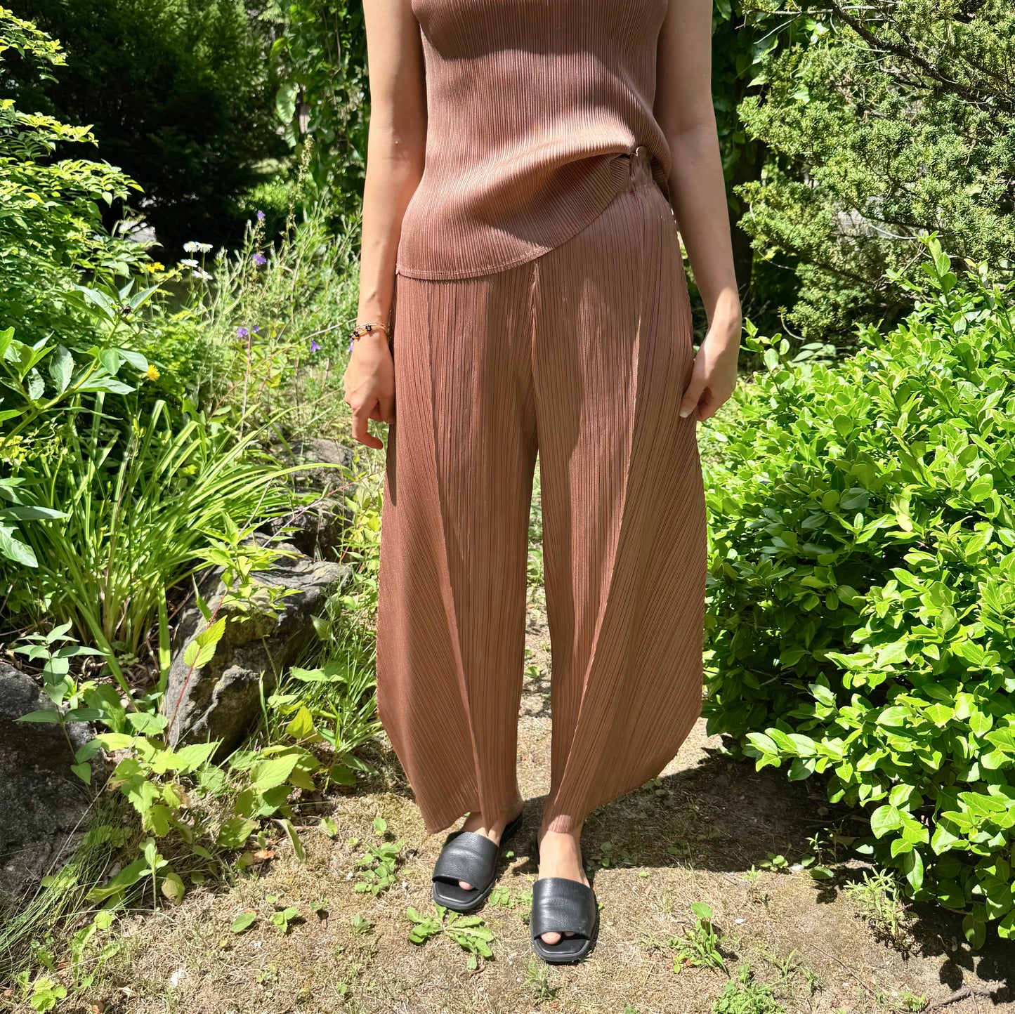 Glow Pleated Balloon Pants(brick, ivory, black)