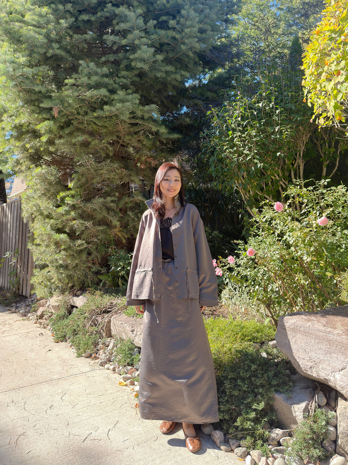 CRINKLE DRAWSTRING LONG SKIRT(Beige, Charcoal)