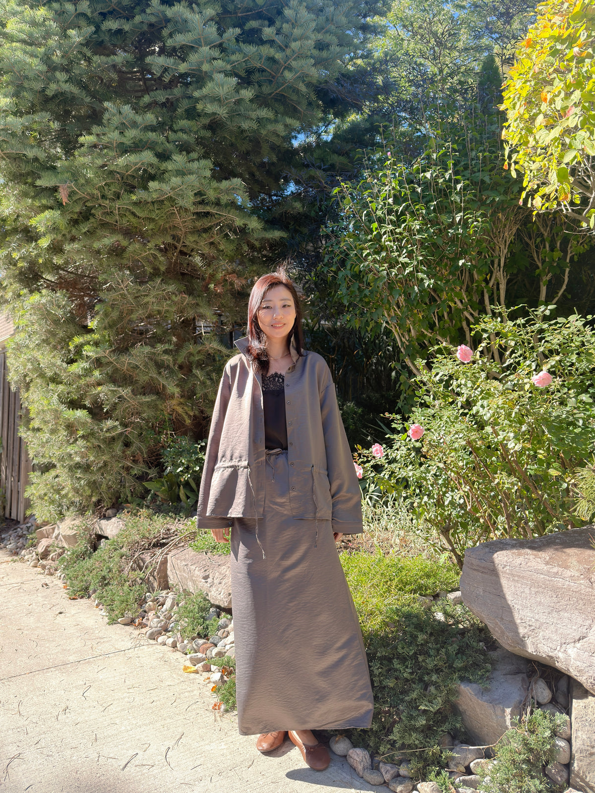 CRINKLE DRAWSTRING LONG SKIRT(Beige, Charcoal)