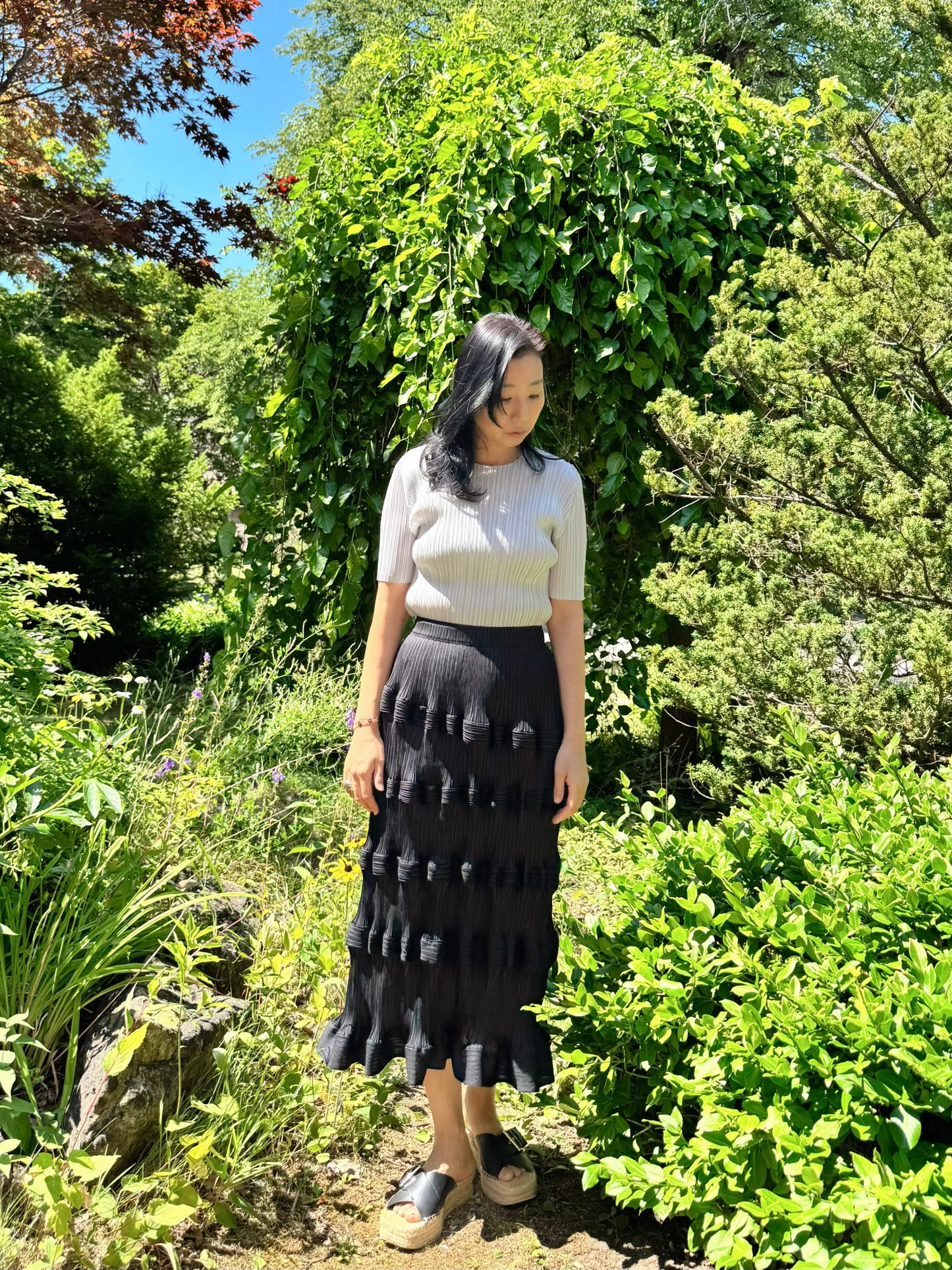 Wave Pleats Maxi Skirt