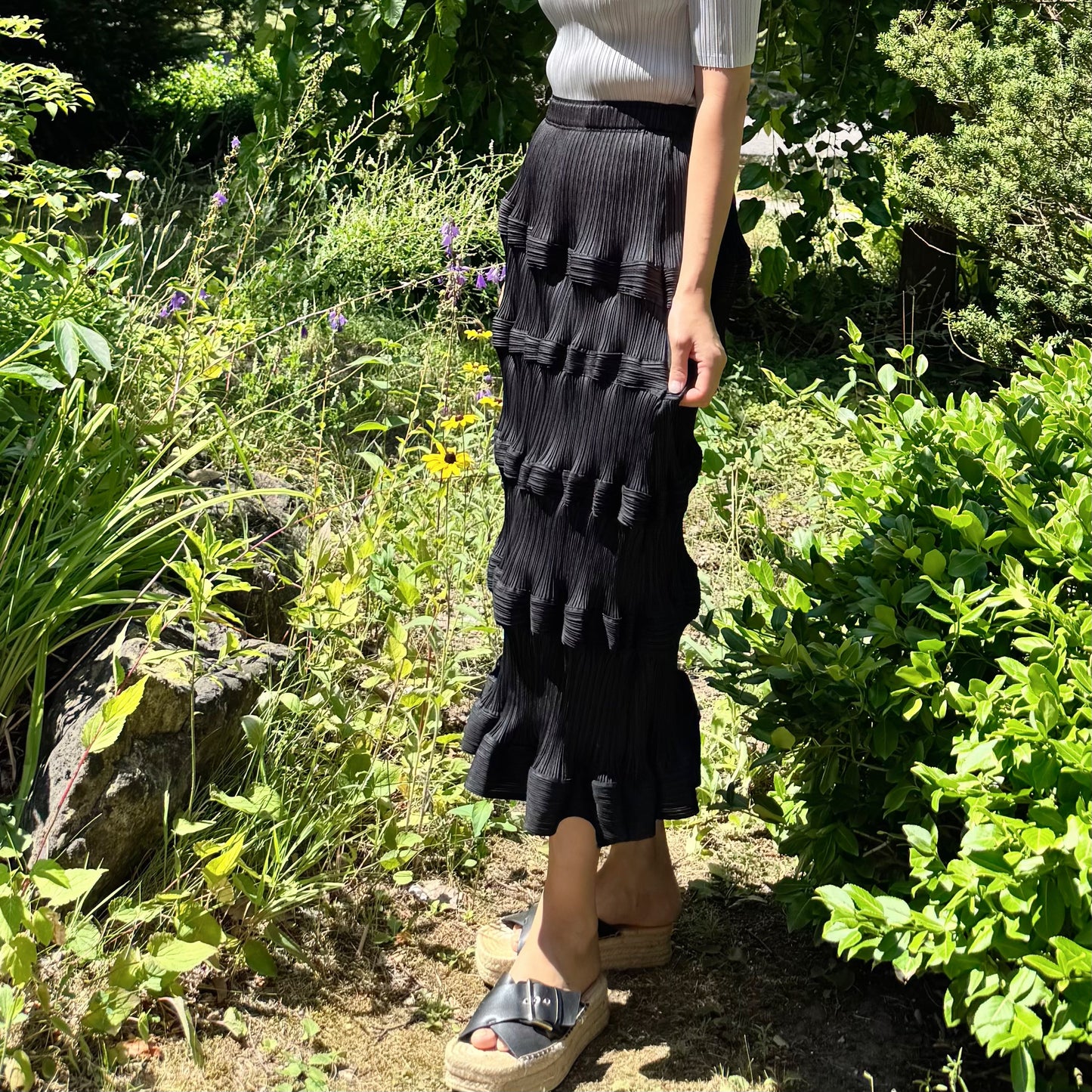 Wave Pleats Maxi Skirt