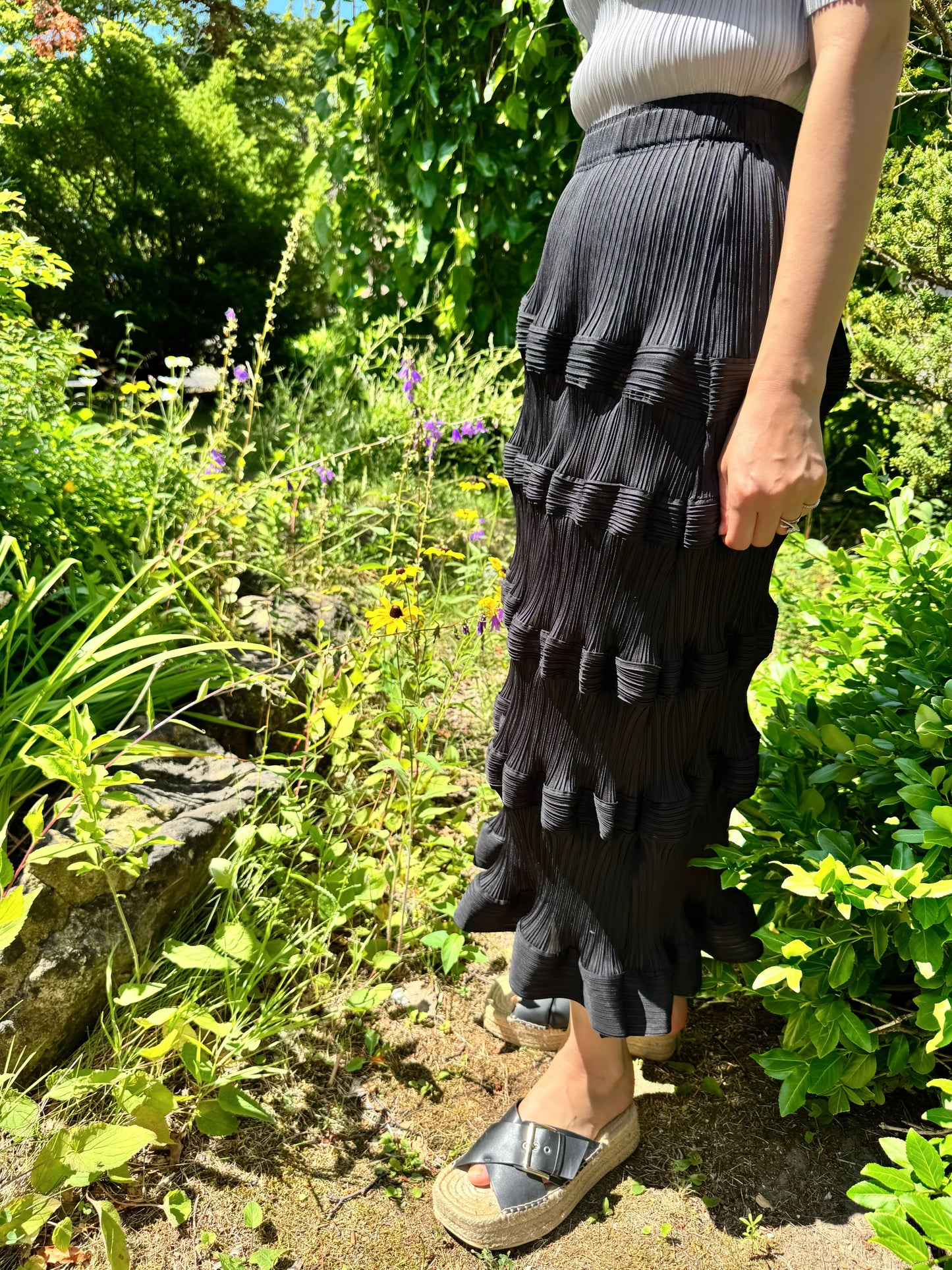 Wave Pleats Maxi Skirt