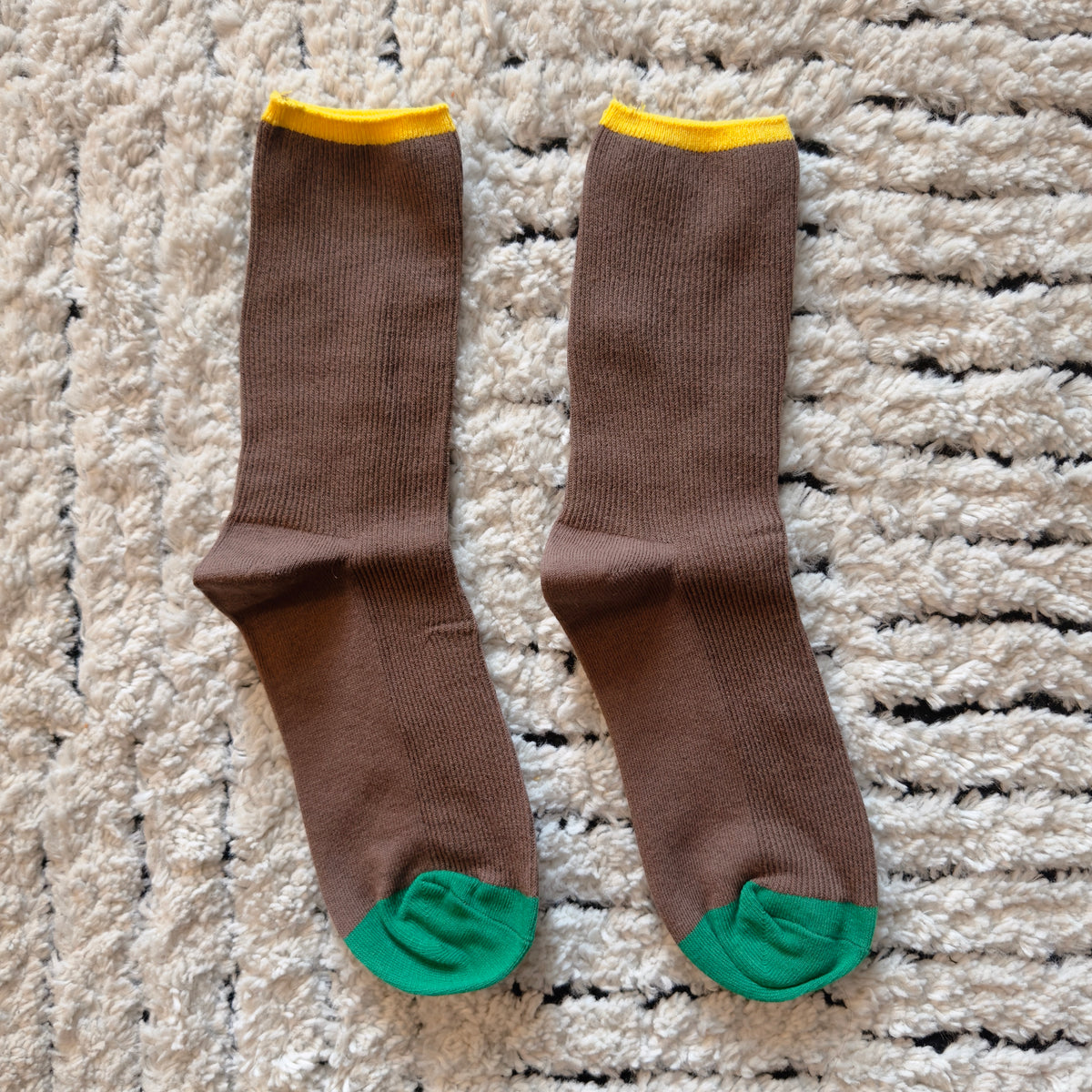 COLOR BLOCK RIBBED SOCK (Black,Ivory,Brown)