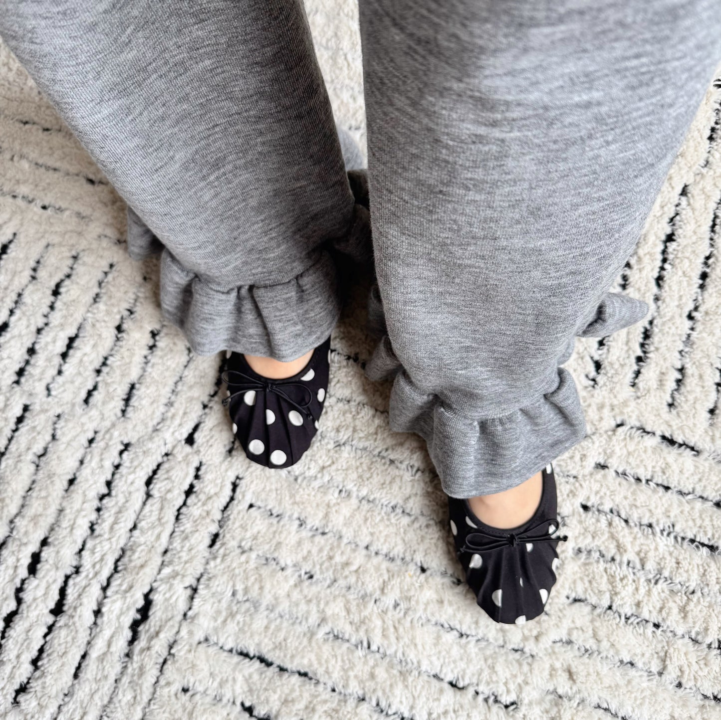 Frill  Bootcut Leggings (gray,black)