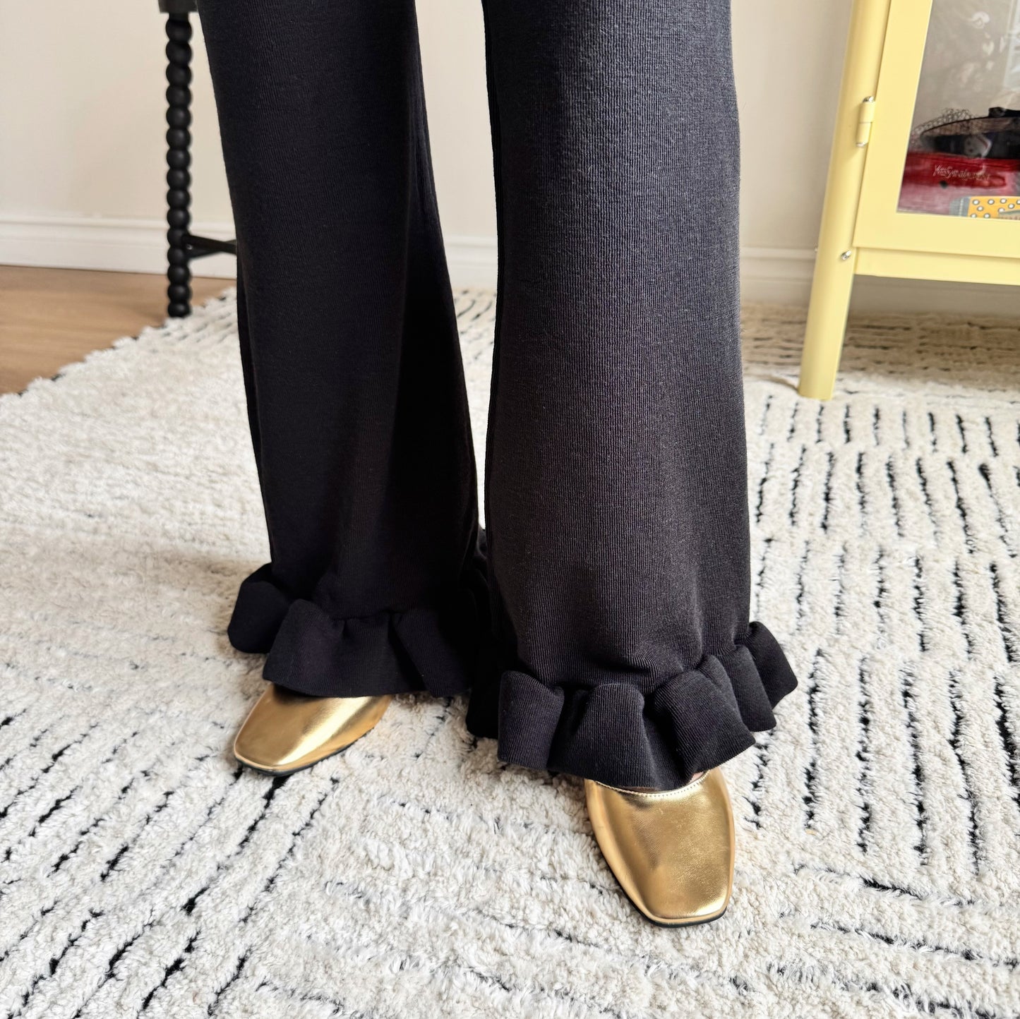 Frill  Bootcut Leggings (gray,black)