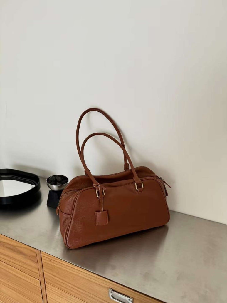 LEATHER SHOULDER BAG (brown, black)