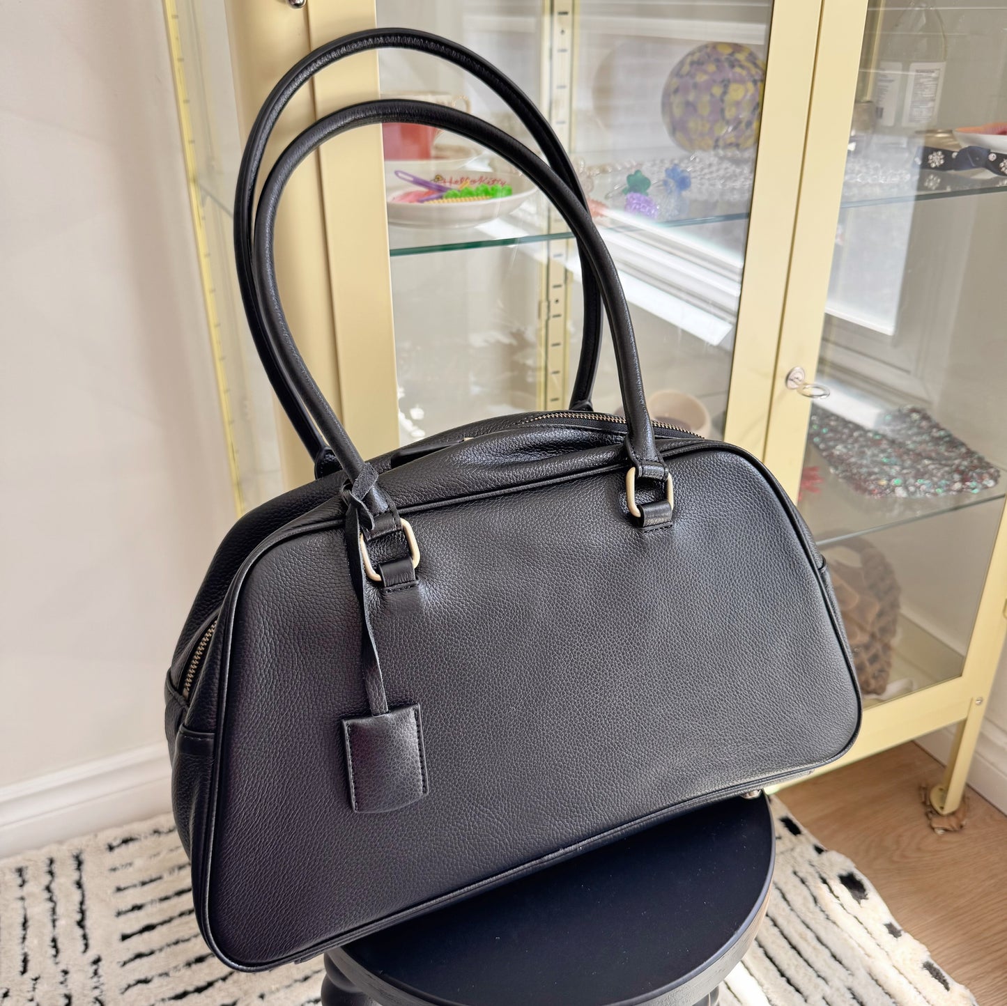 LEATHER SHOULDER BAG (brown, black)