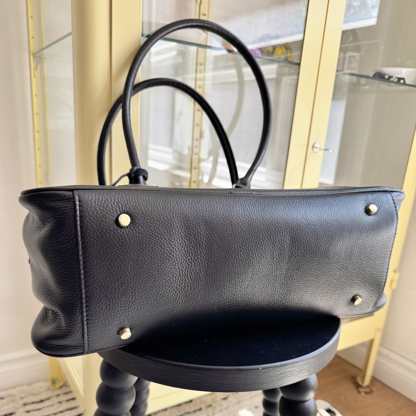 LEATHER SHOULDER BAG (brown, black)