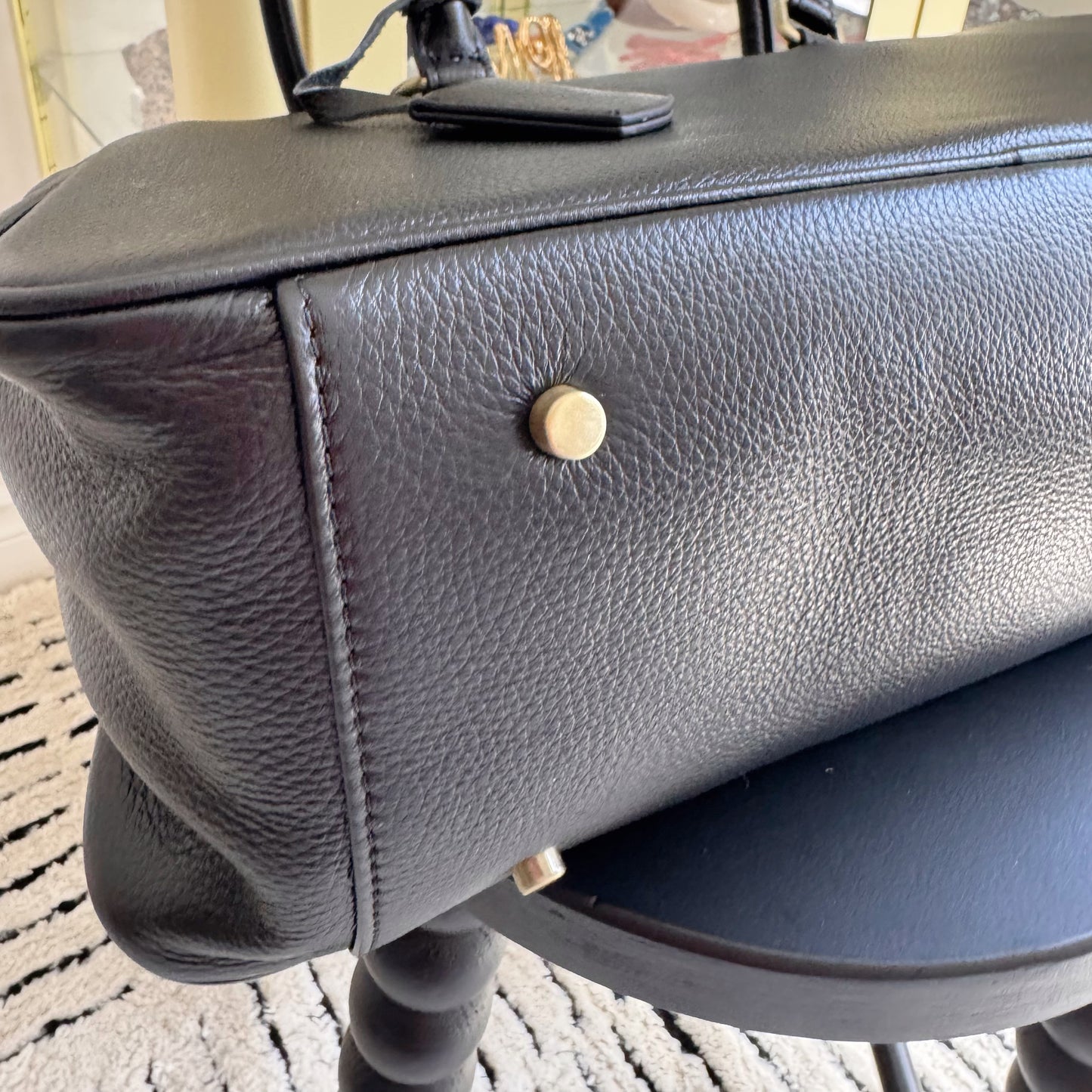 LEATHER SHOULDER BAG (brown, black)