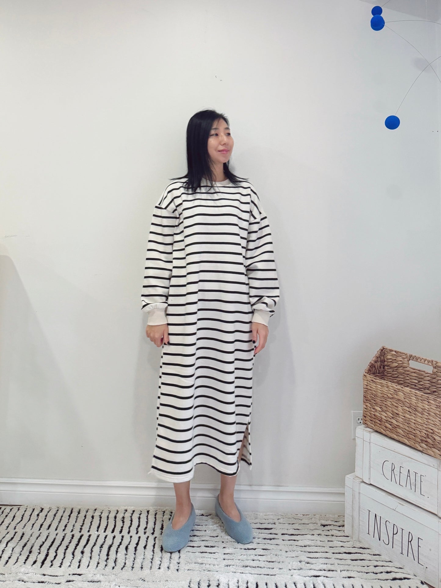 Striped long dress (ivory, blue)