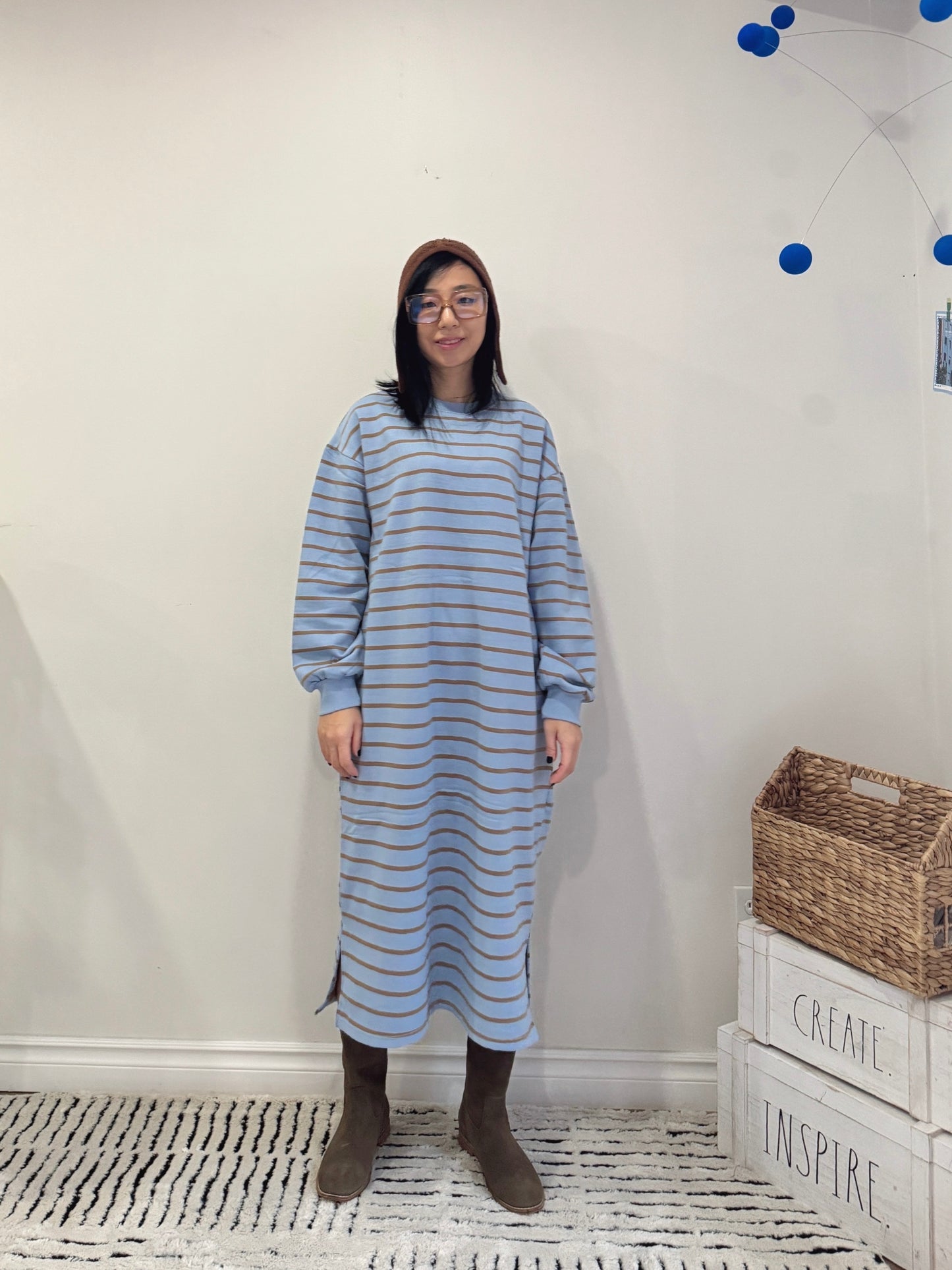 Striped long dress (ivory, blue)