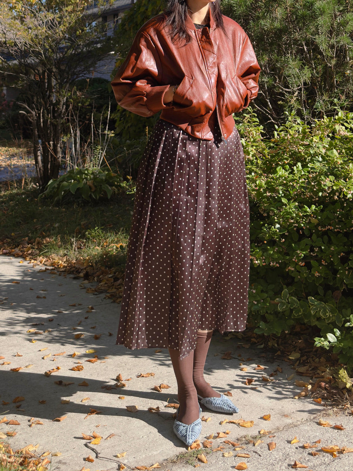 POLKA DOT PLEATS SKIRT(black, brown,red)