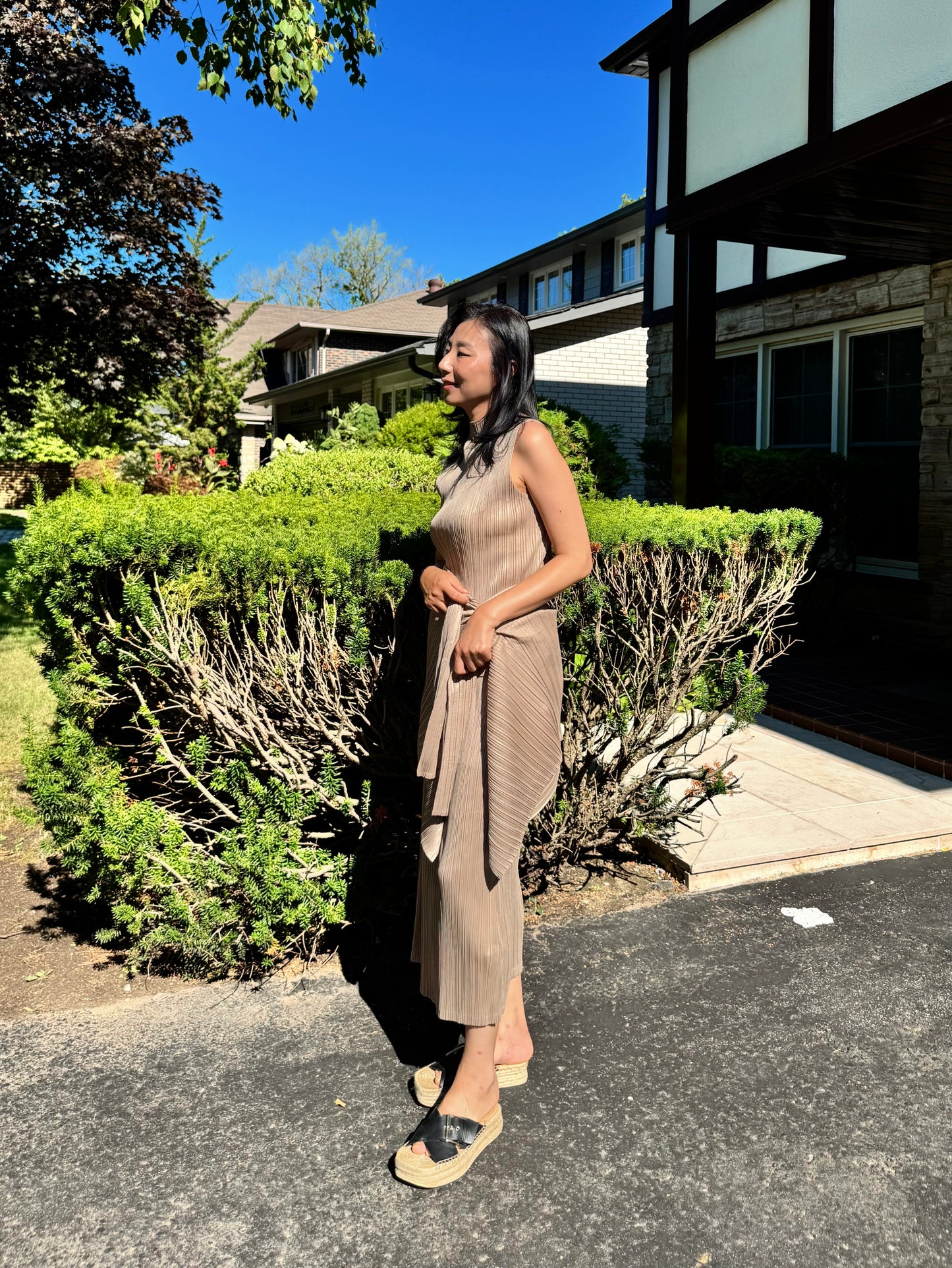 Pleated 3-Piece Set(brown,beige, ivory )