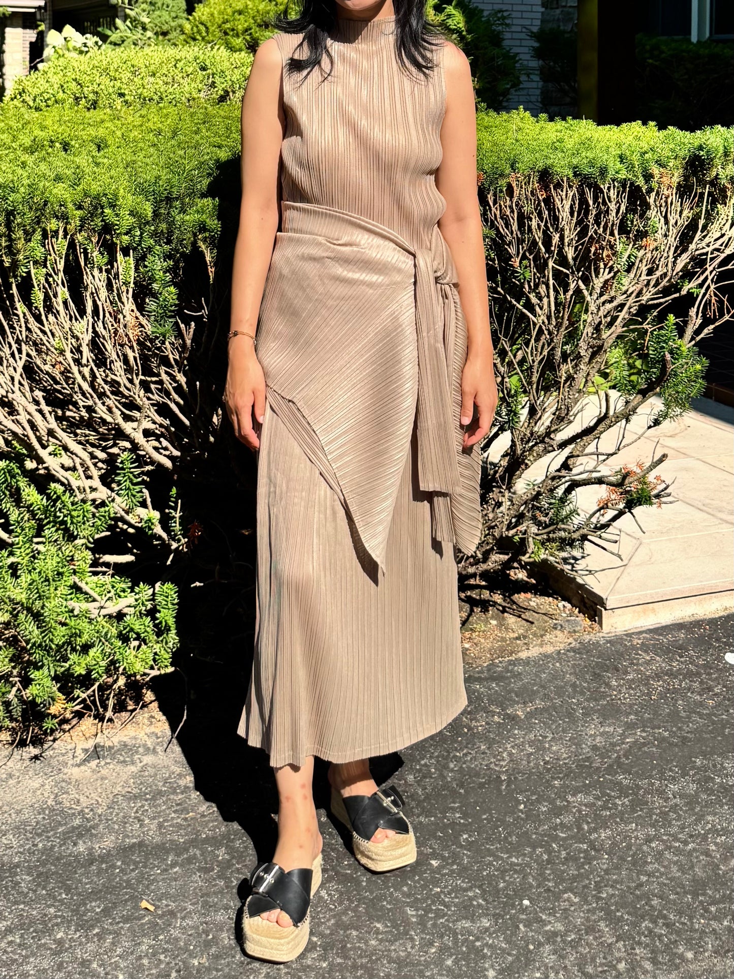 Pleated 3-Piece Set(brown,beige, ivory )
