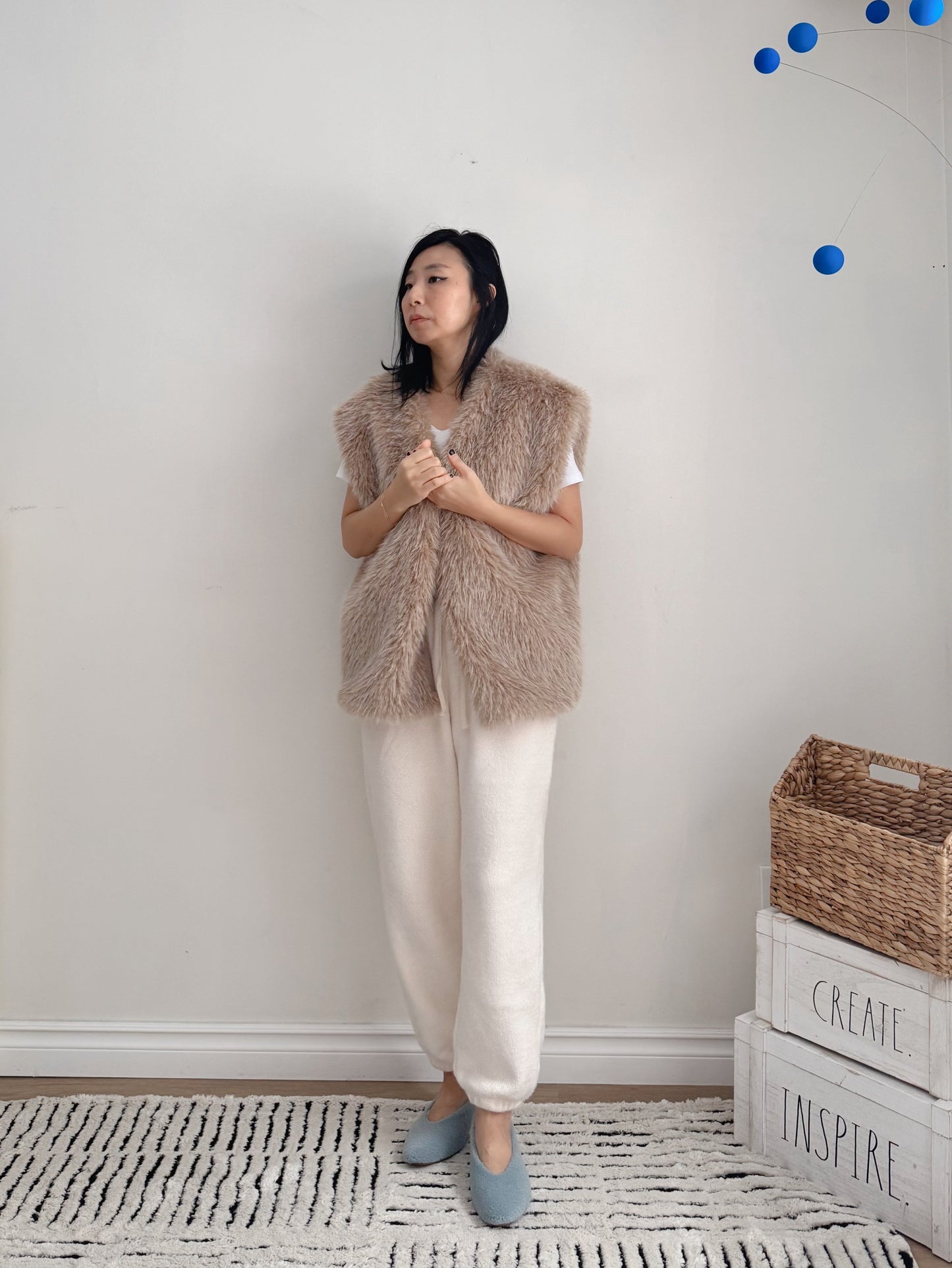 Moncher Fur Vest( ivory, beige)