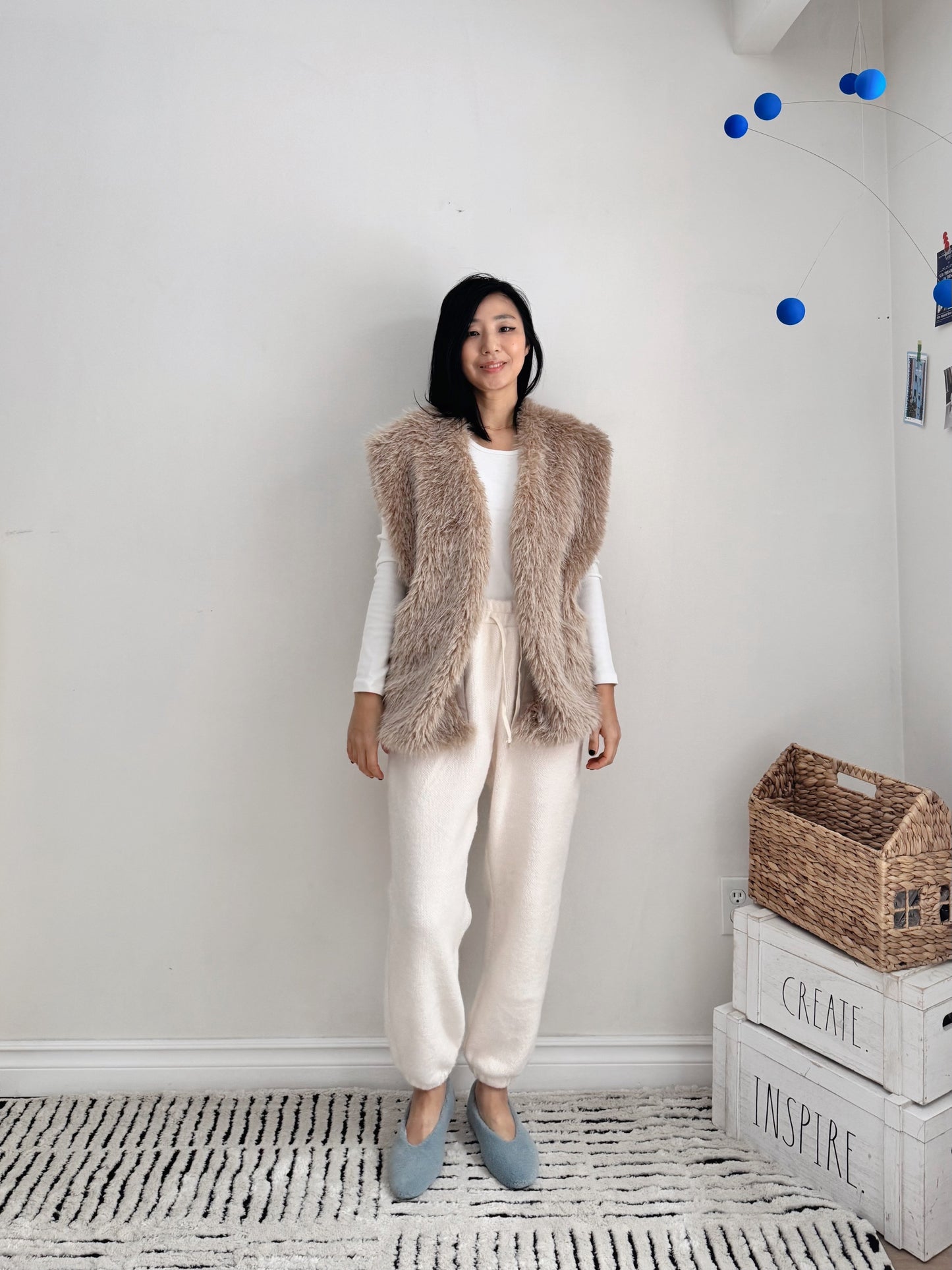 Moncher Fur Vest( ivory, beige)