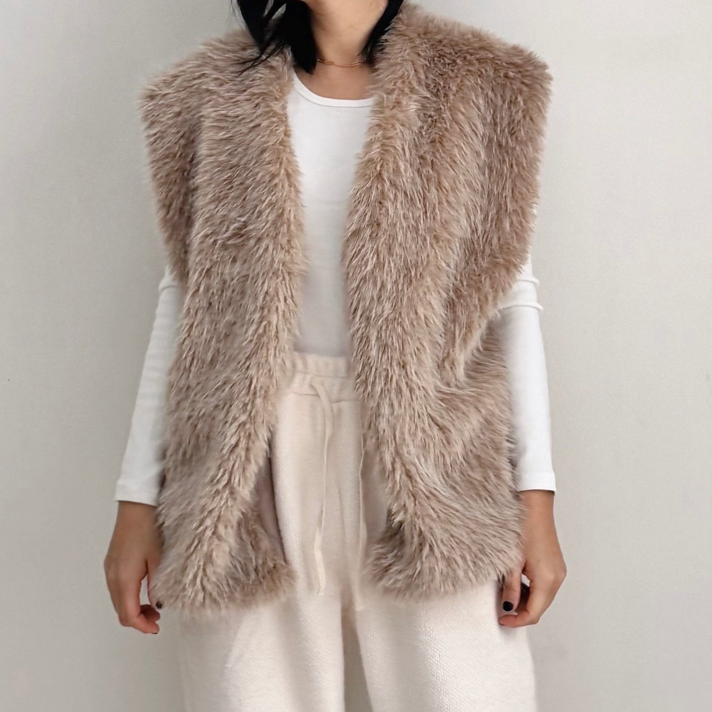 Basic cotton T-shirt (ivory, gray charcoal, black)