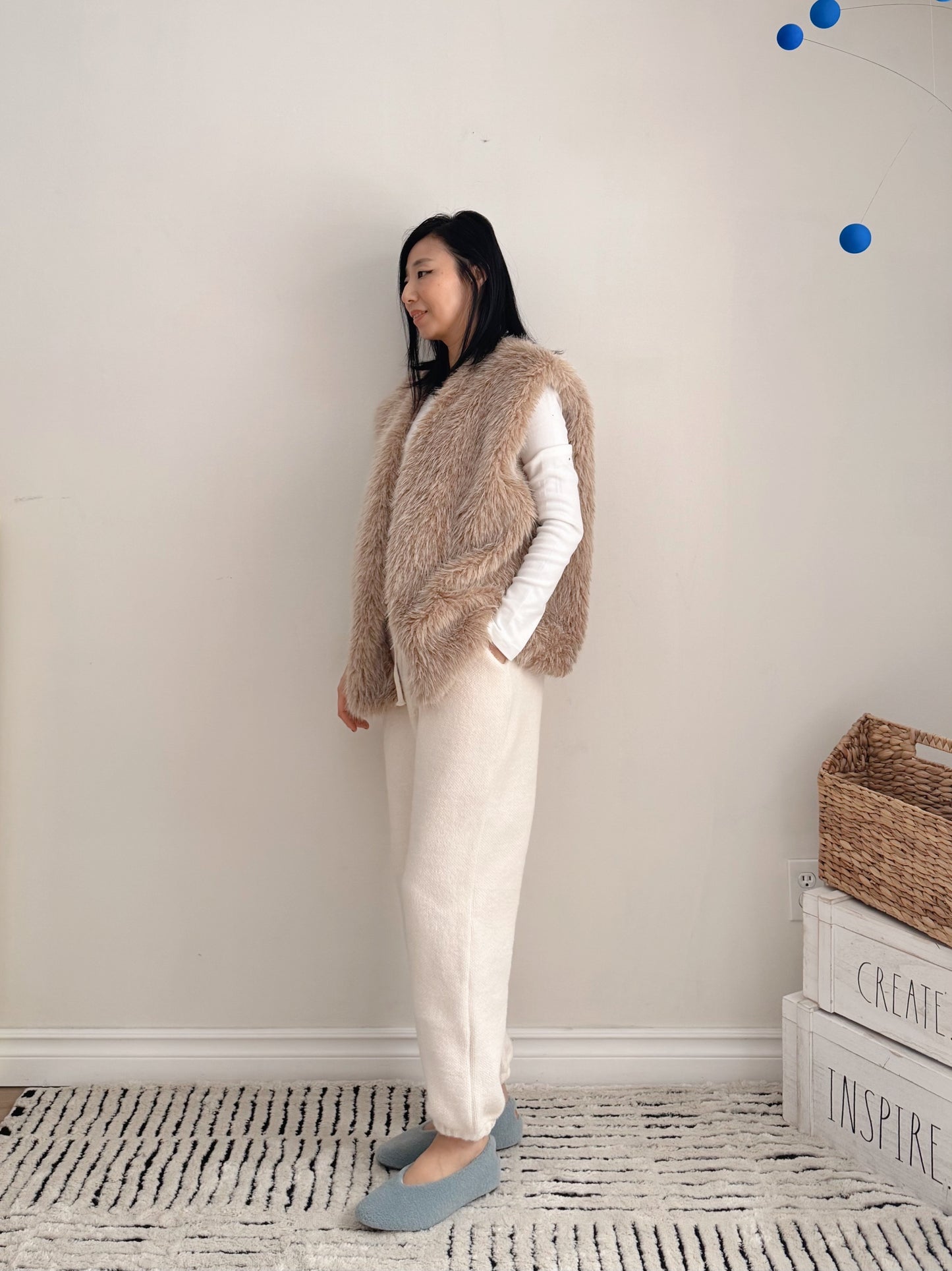 Moncher Fur Vest( ivory, beige)